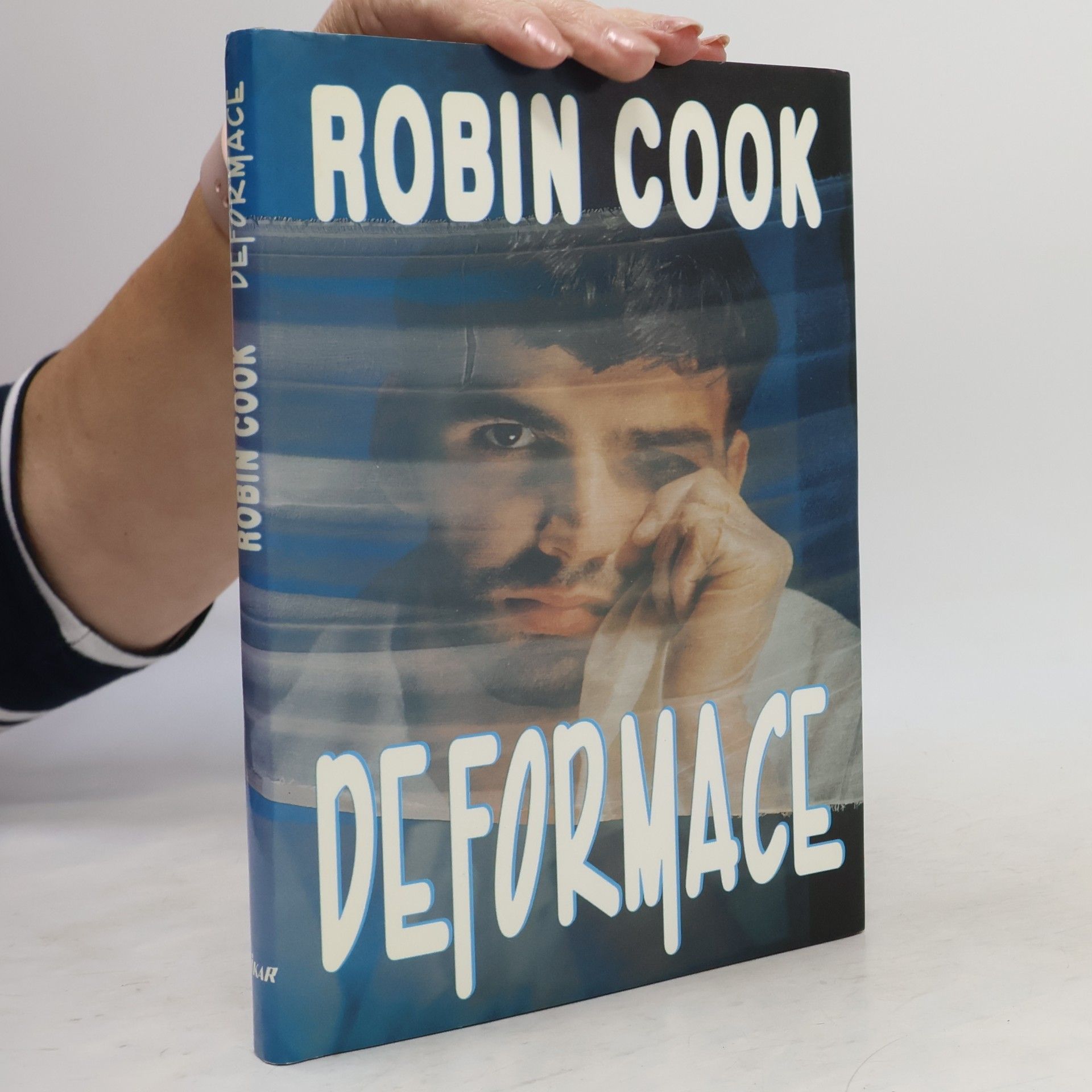 Robin Cook Deformace
