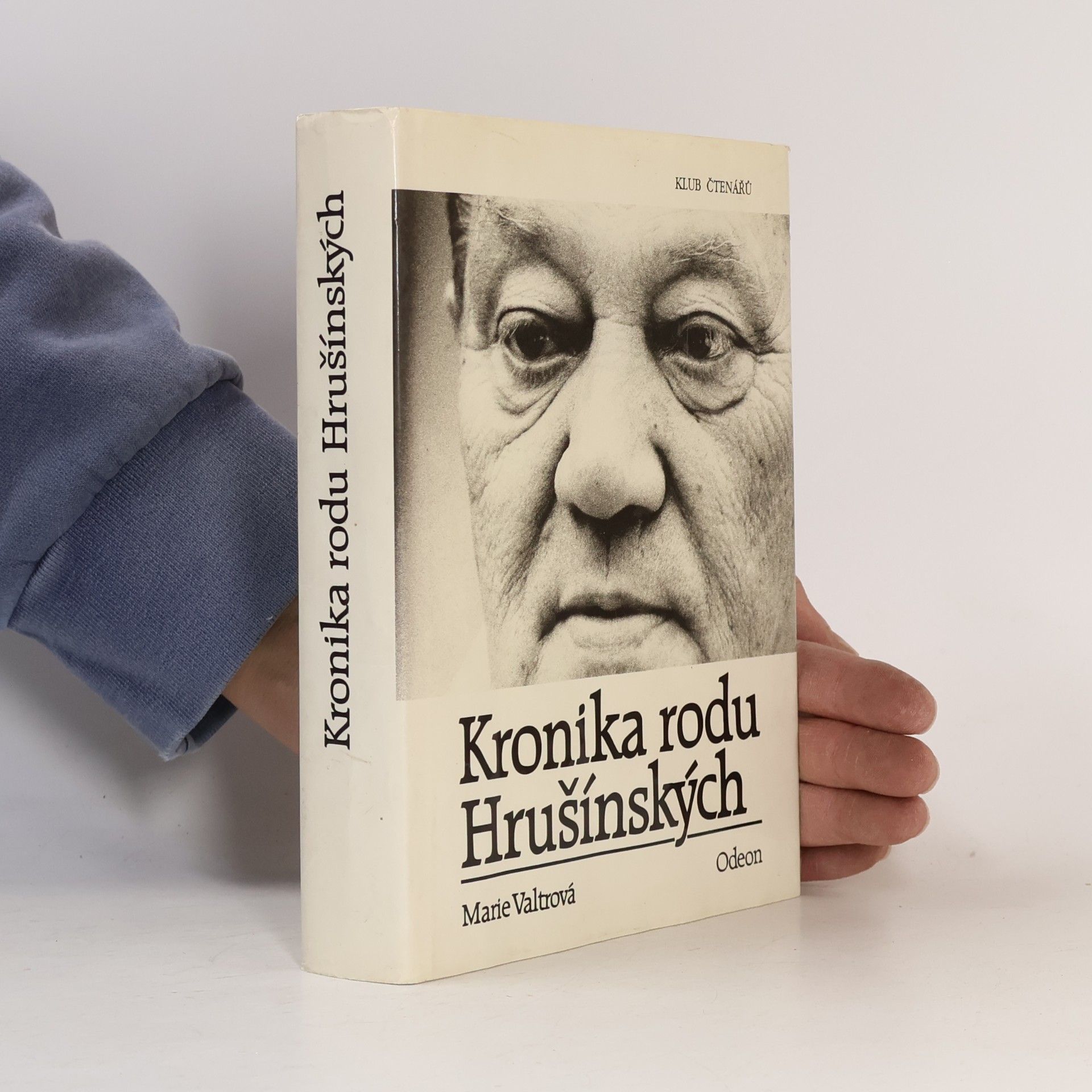 Marie Valtrová Kronika rodu Hrušínských