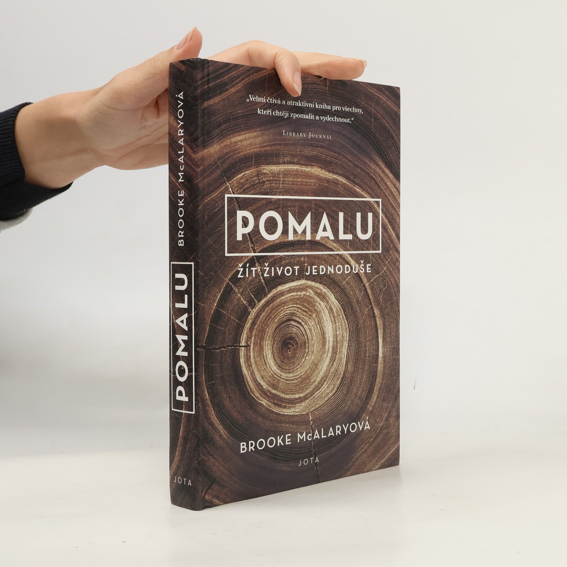 Brooke McAlary Pomalu