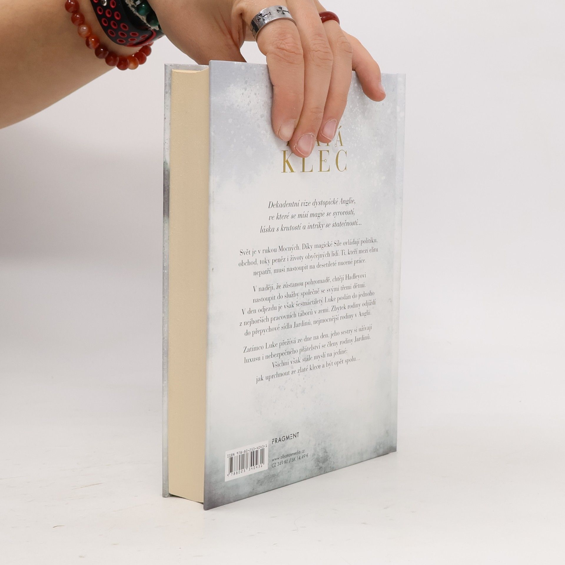 Vic James Zlatá klec