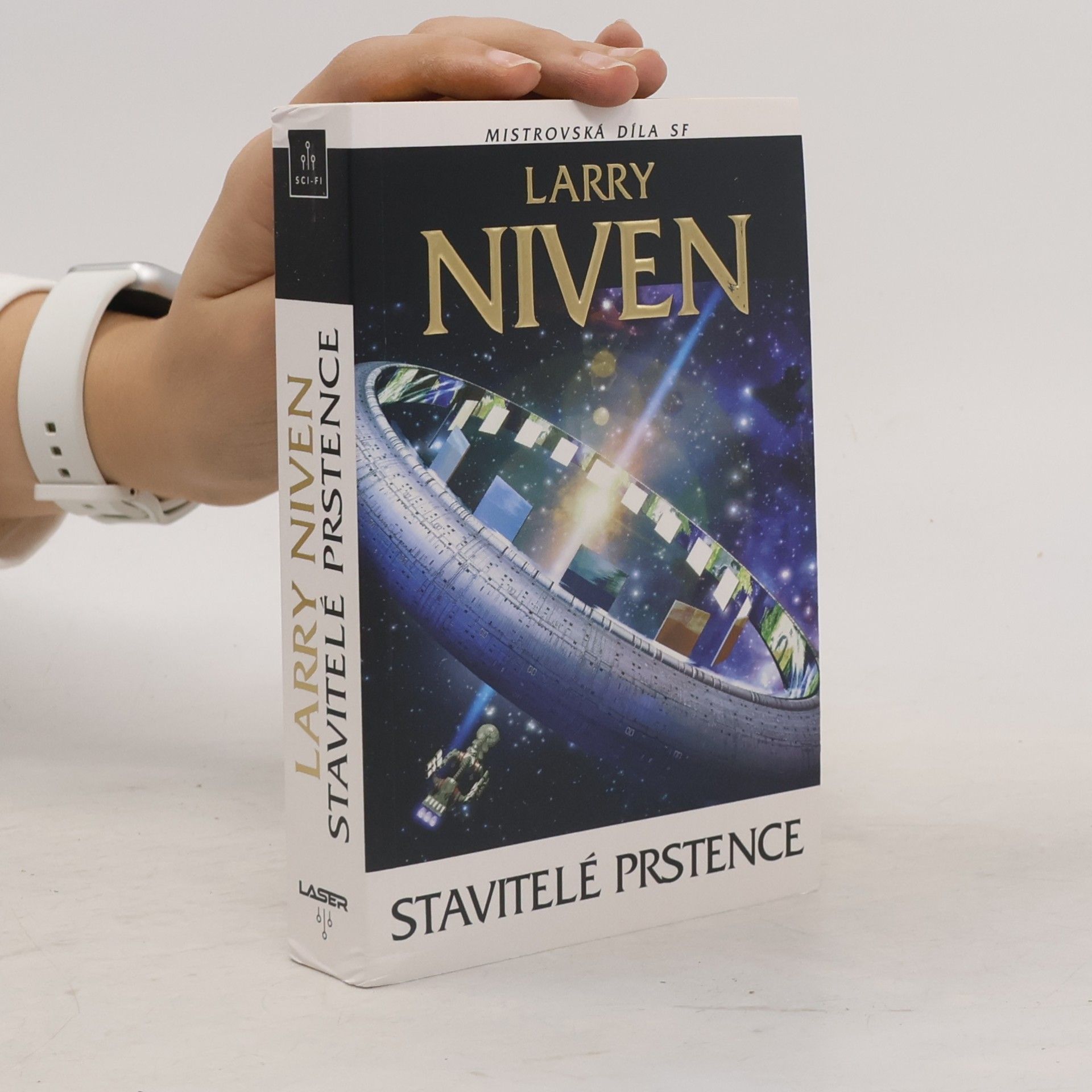 Larry Niven Stavitelé Prstence