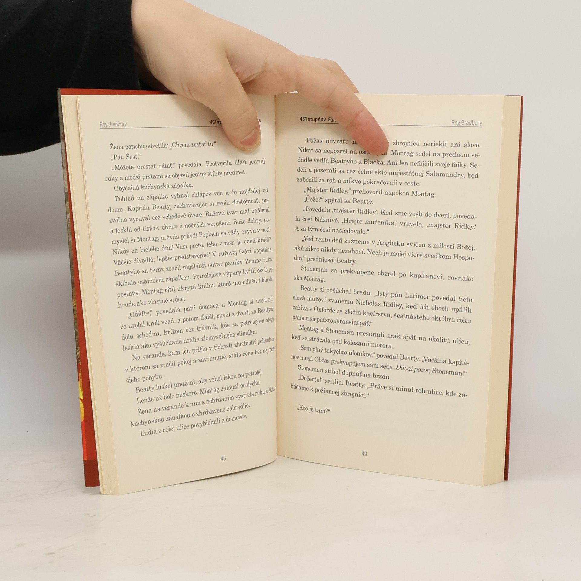 Ray Bradbury 451 stupňov Fahrenheita
