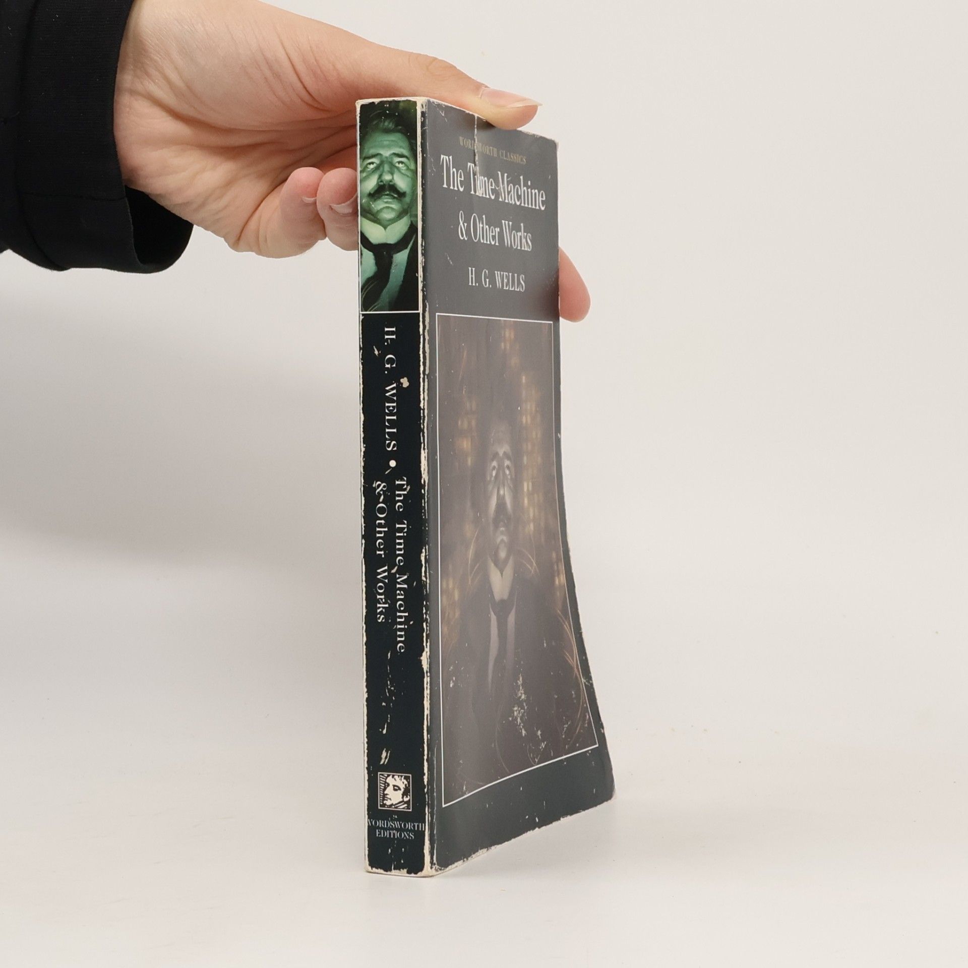 H. G. Wells The Time Machine & Other Works