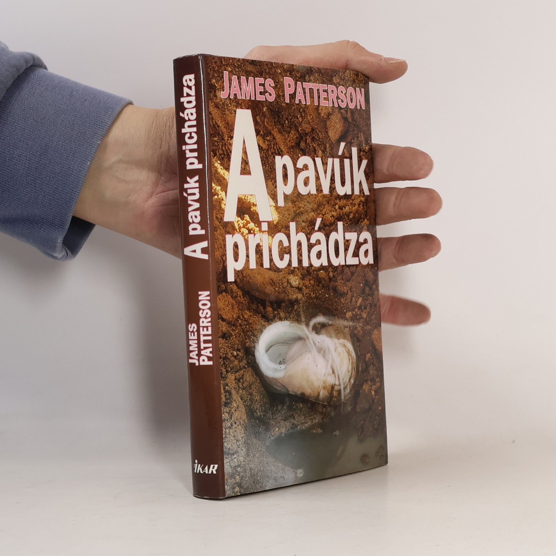James Patterson A pavúk prichádza