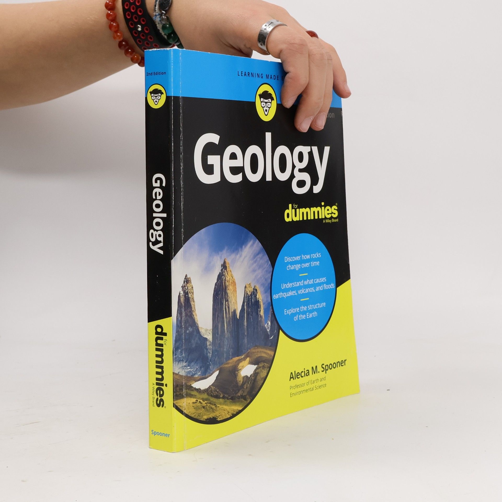 Alecia M. Spooner Geology For Dummies