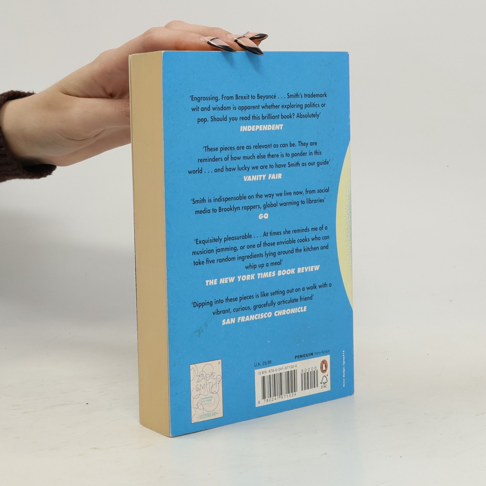 Zadie Smith Feel Free : essays