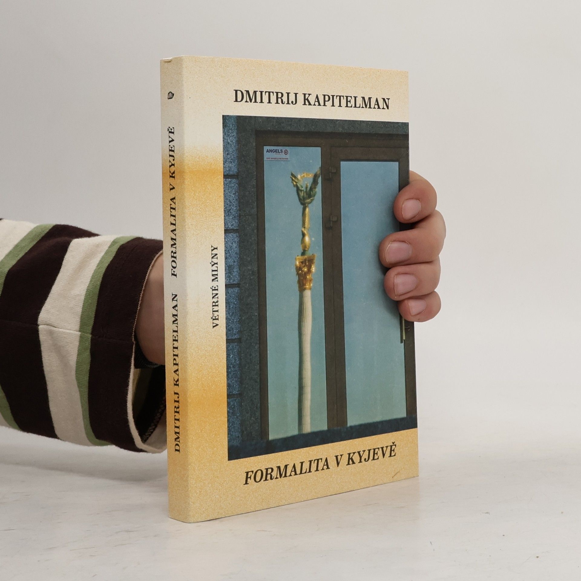 Dmitrij Kapitelman Formalita v Kyjevě