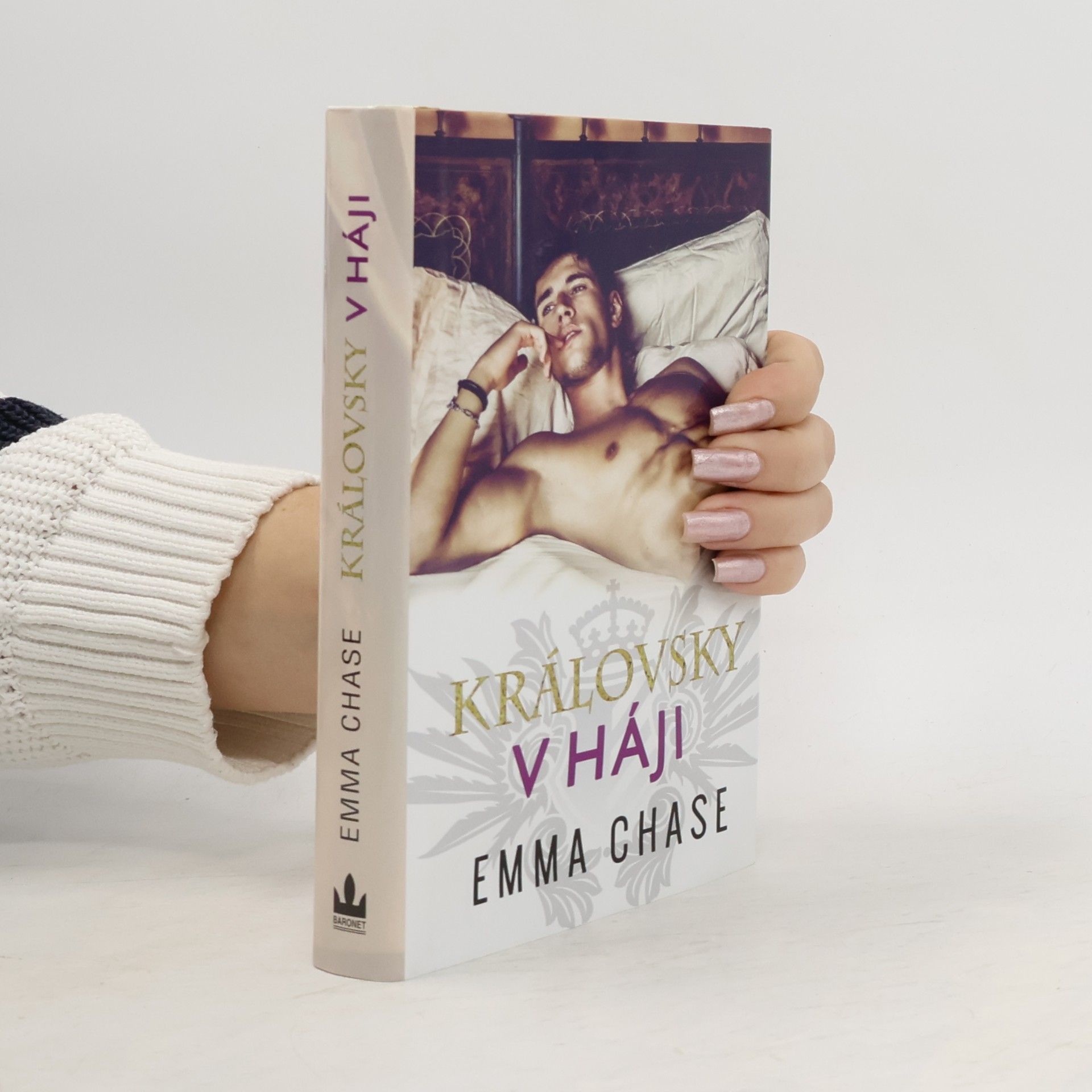 Emma Chase Královsky v háji: Royally (1)
