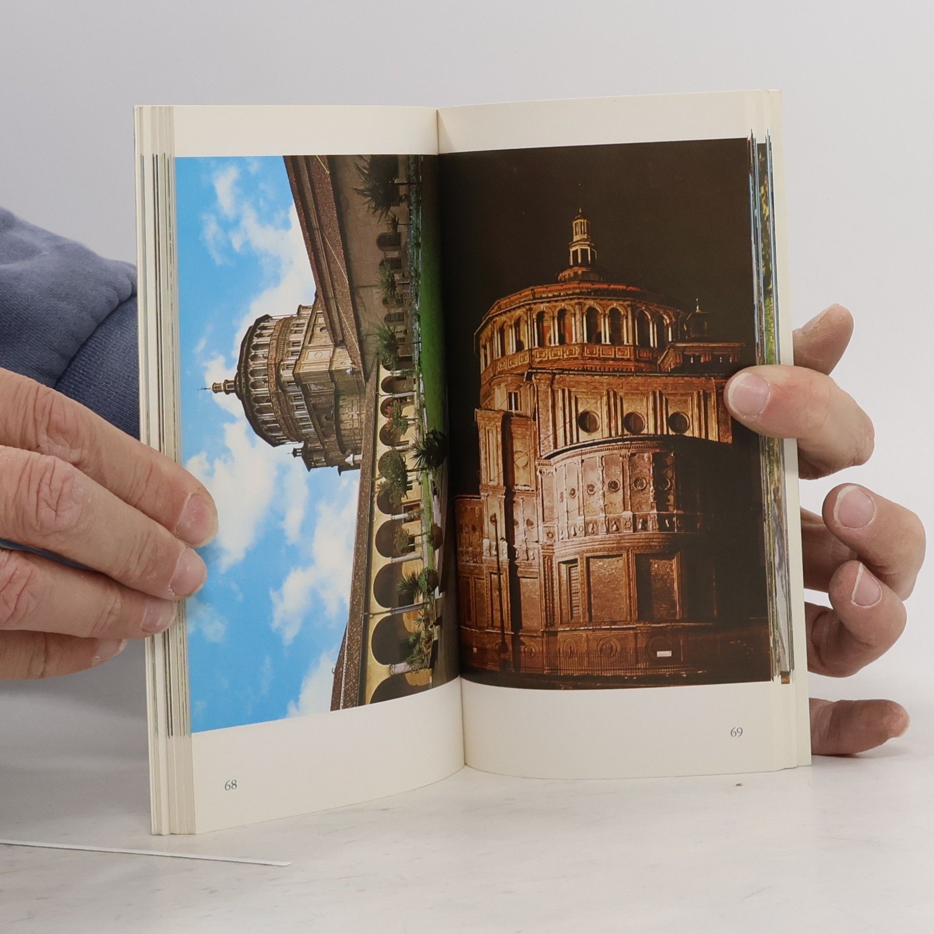 Milan Tourist Guide With Map