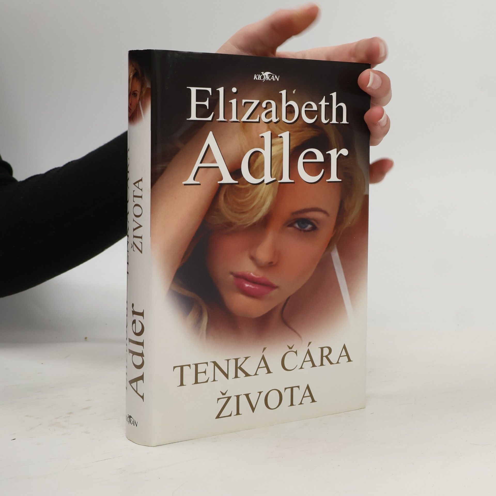 Elizabeth Adler Tenká čára života