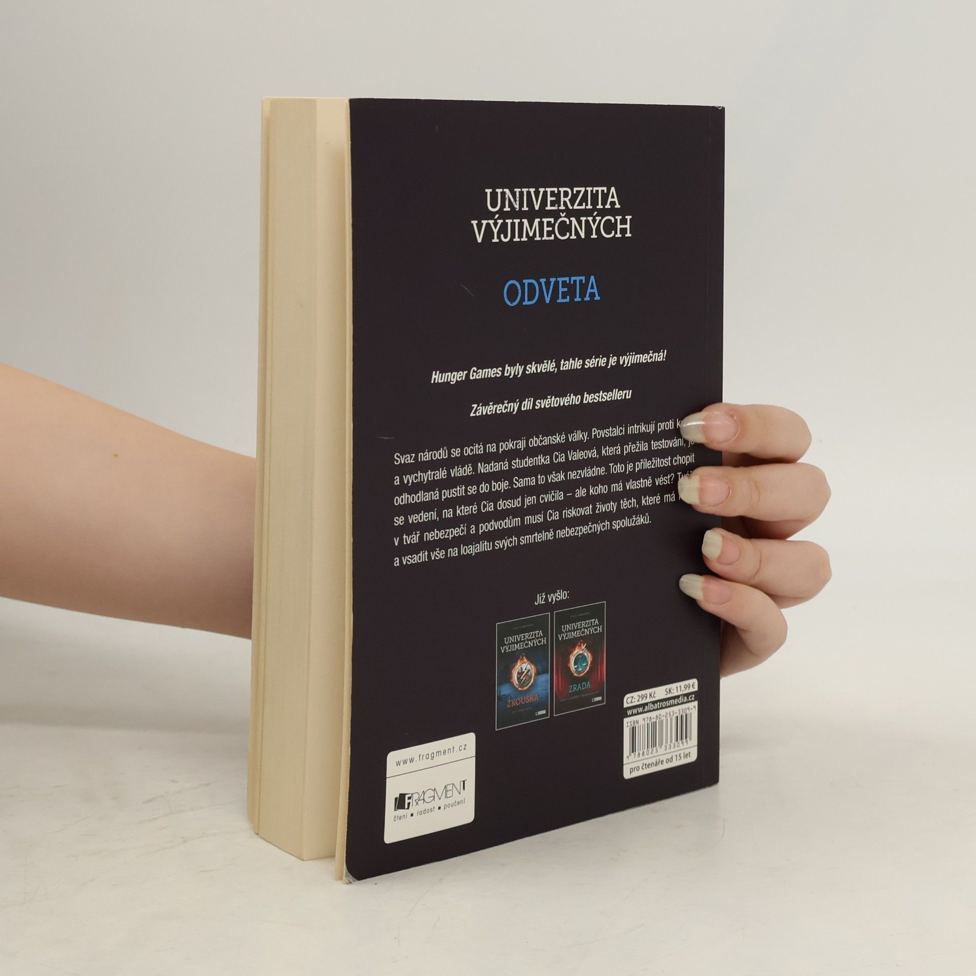 Joelle Charbonneau Univerzita výjimečných - Odveta