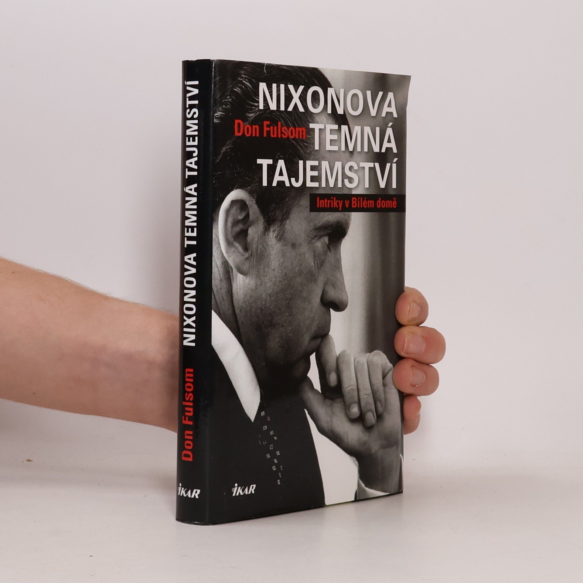 Donald Fulsom Nixonova temná tajemství