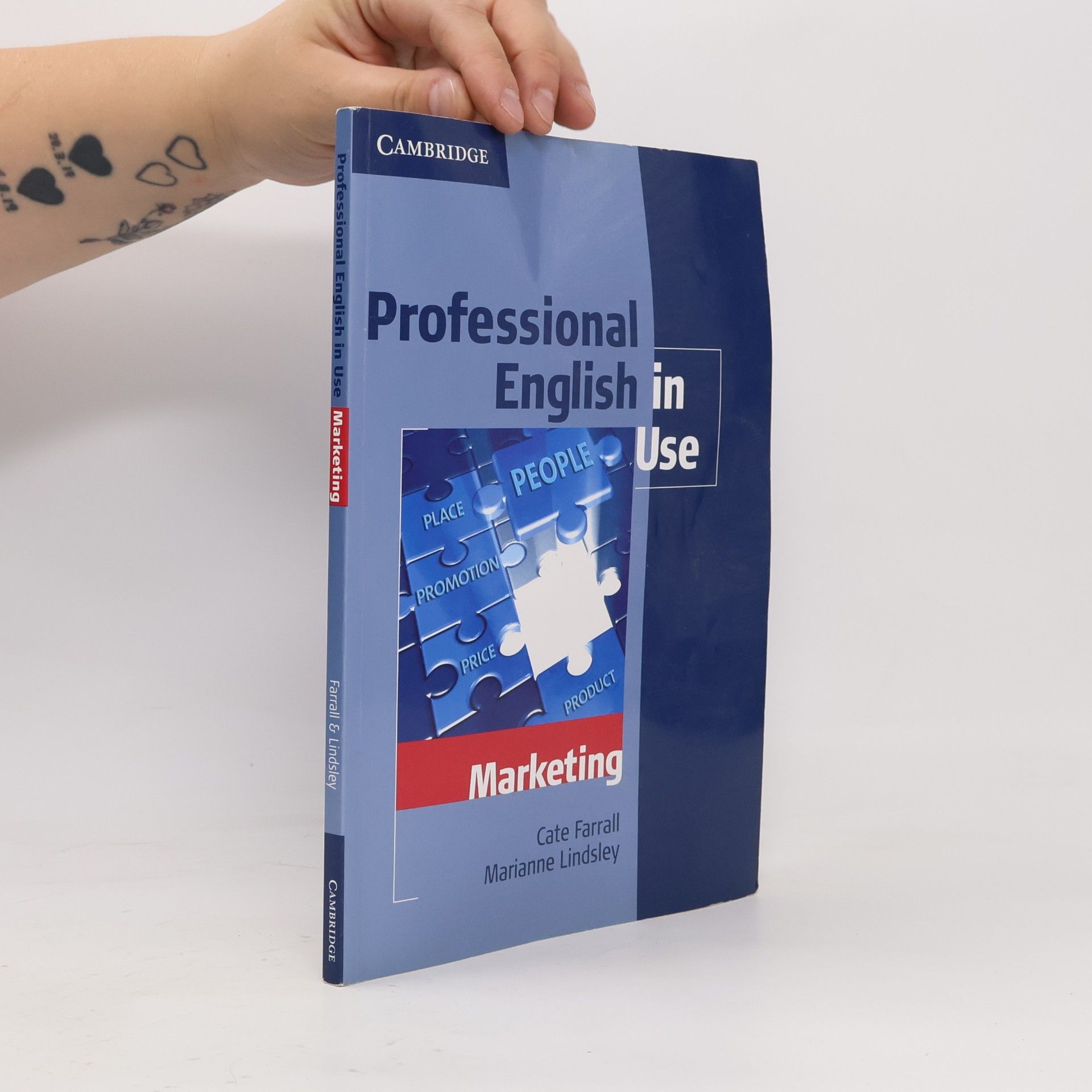 Cate Farrall Professional English in use : marketing