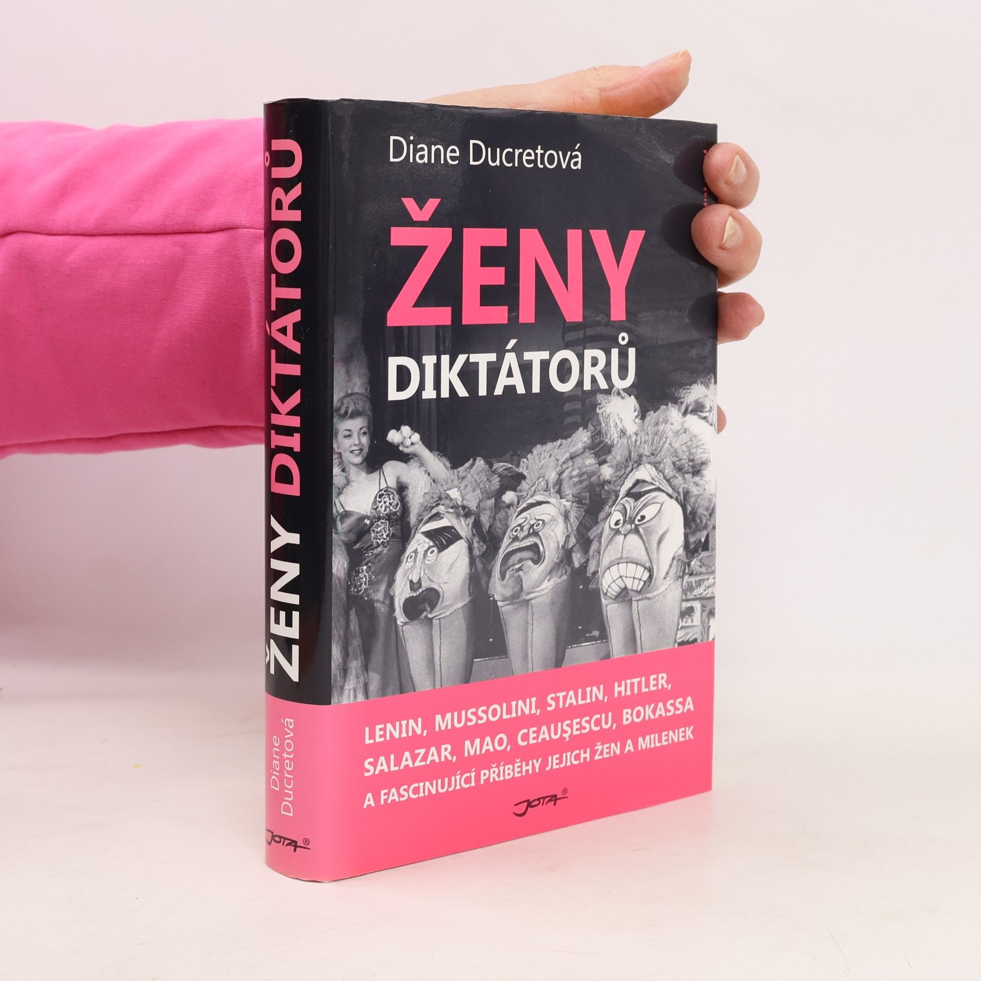 Diane Ducret Ženy diktátorů