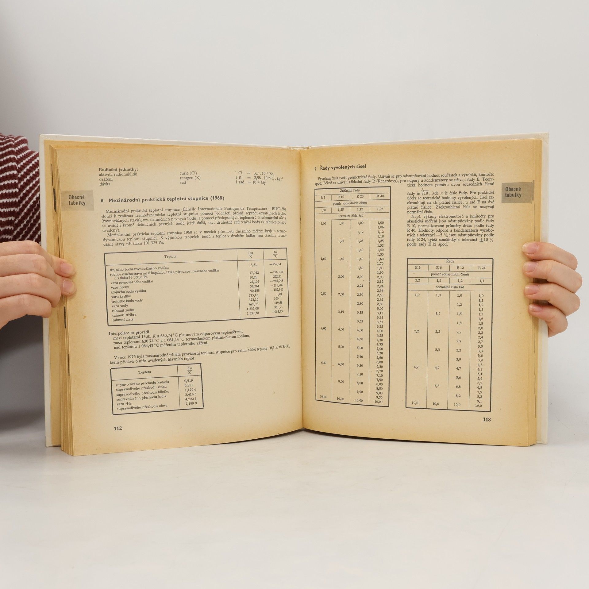 kolektiv MATEMATICKÉ, FYZIKÁLNÍ A CHEMICKÉ TABULKY