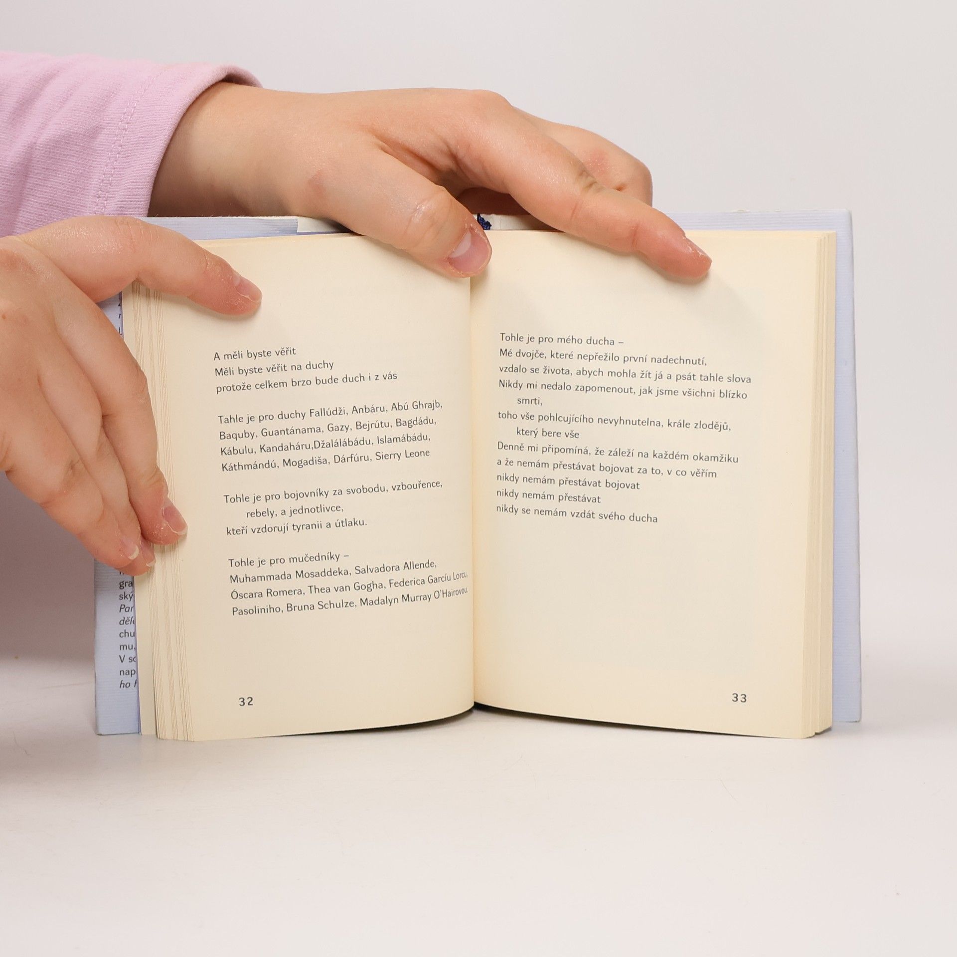 Lydia Lunch Krvavá stopa: Zítřek je jen název místa, které všichni hledáme