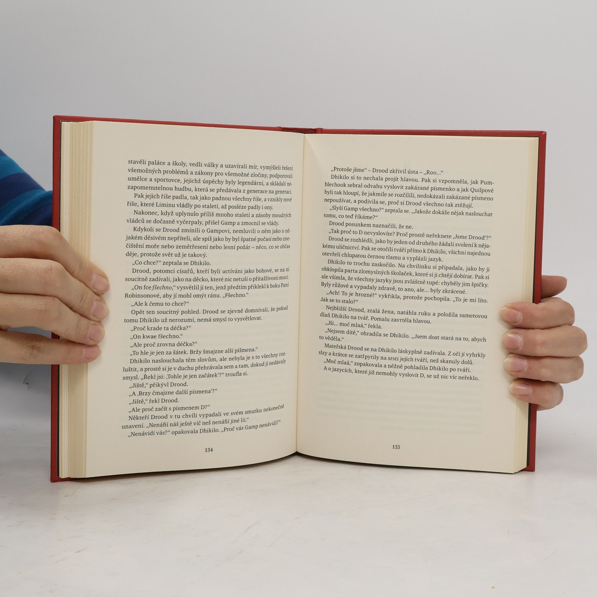 Michel Faber D, aneb, Příběh dvou světů