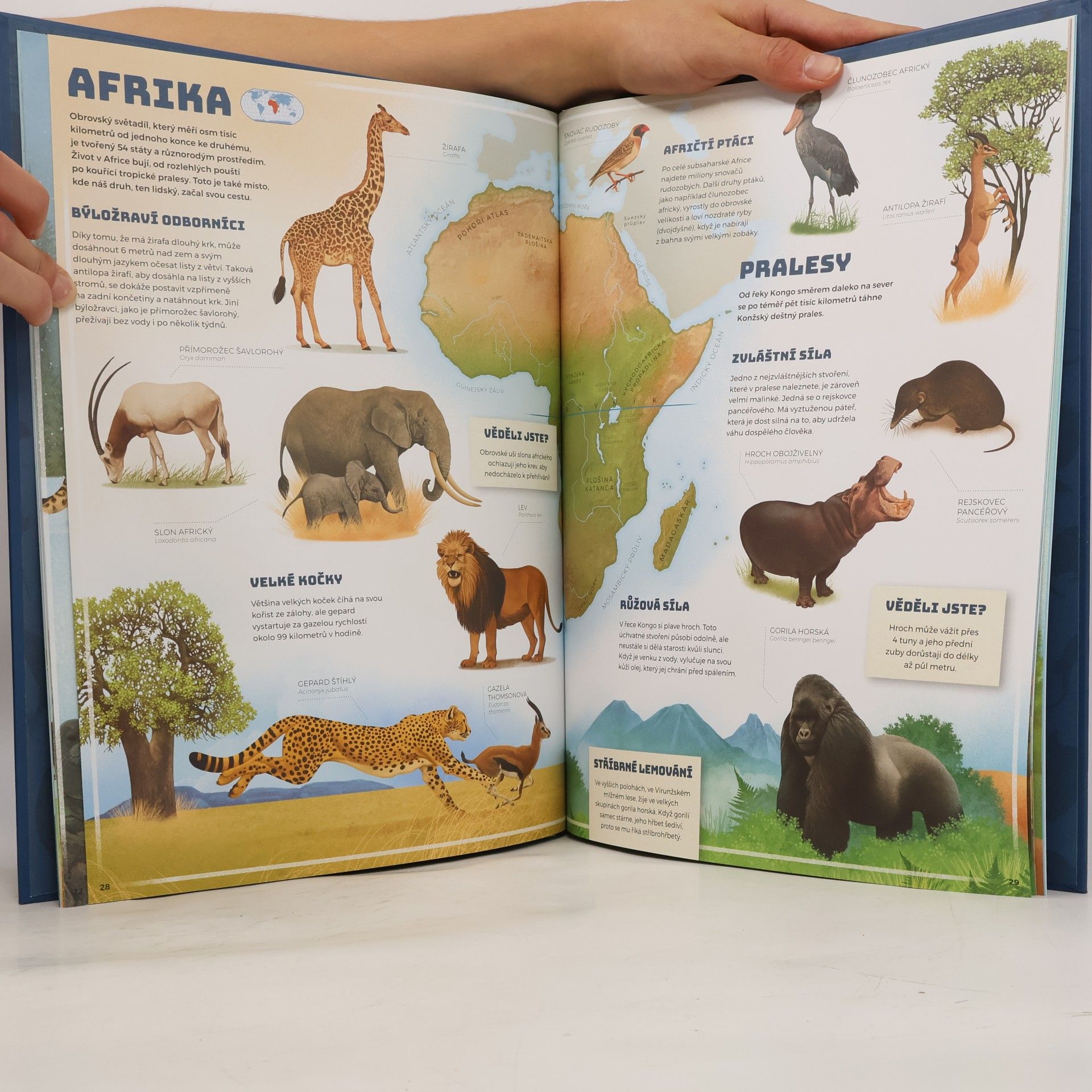 Nick Crumpton Světový atlas zvířat