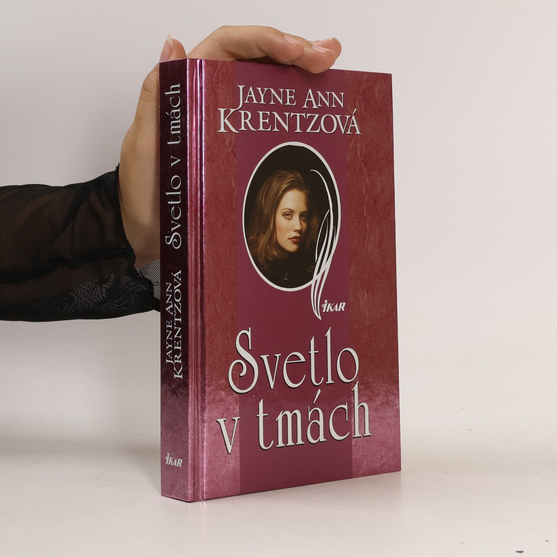 Svetlo v tmách