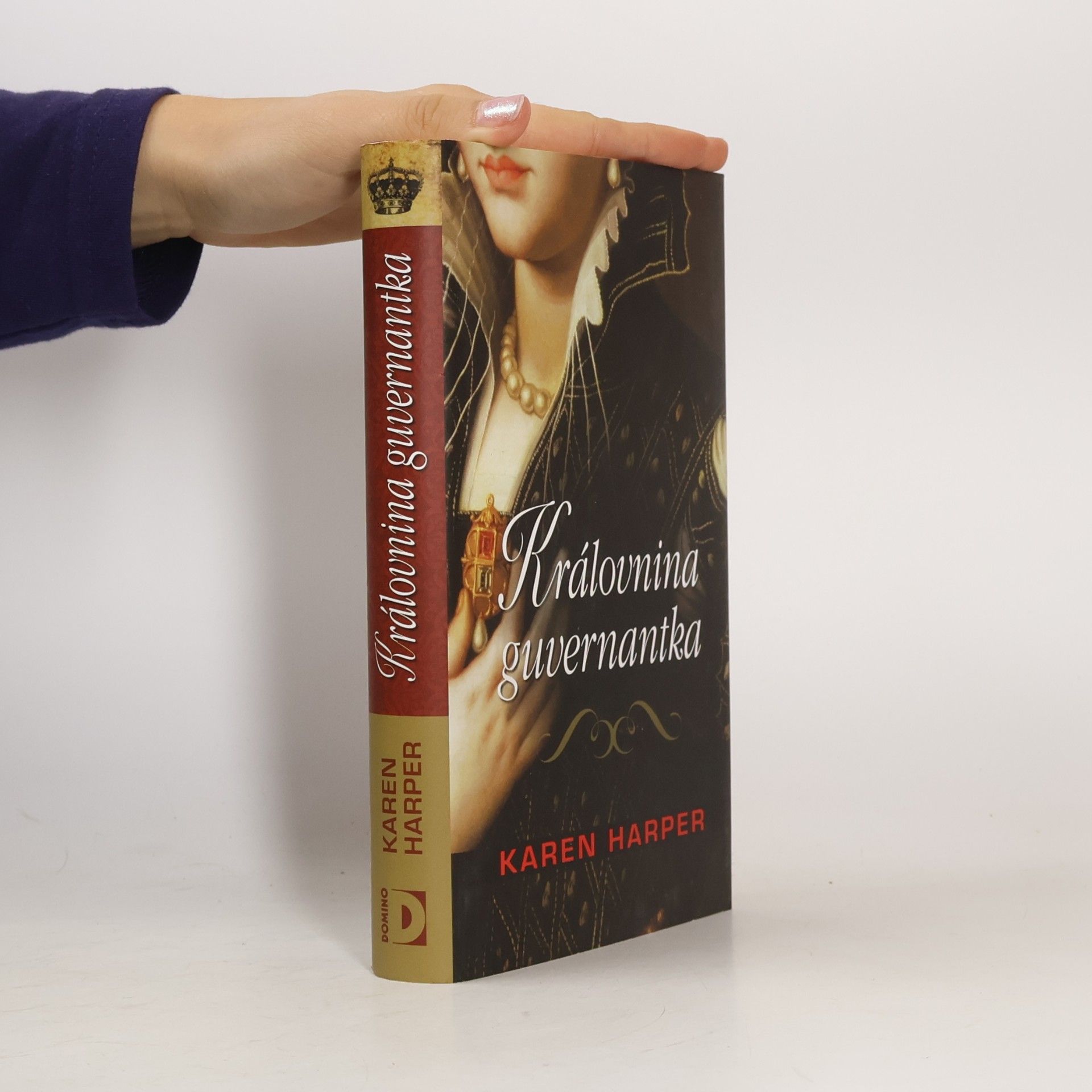 Karen Harper Královnina guvernantka