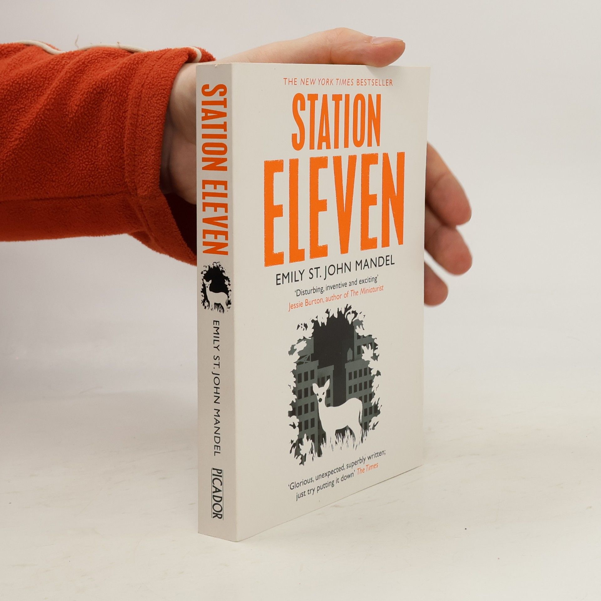 Emily St. John Mandel Station eleven