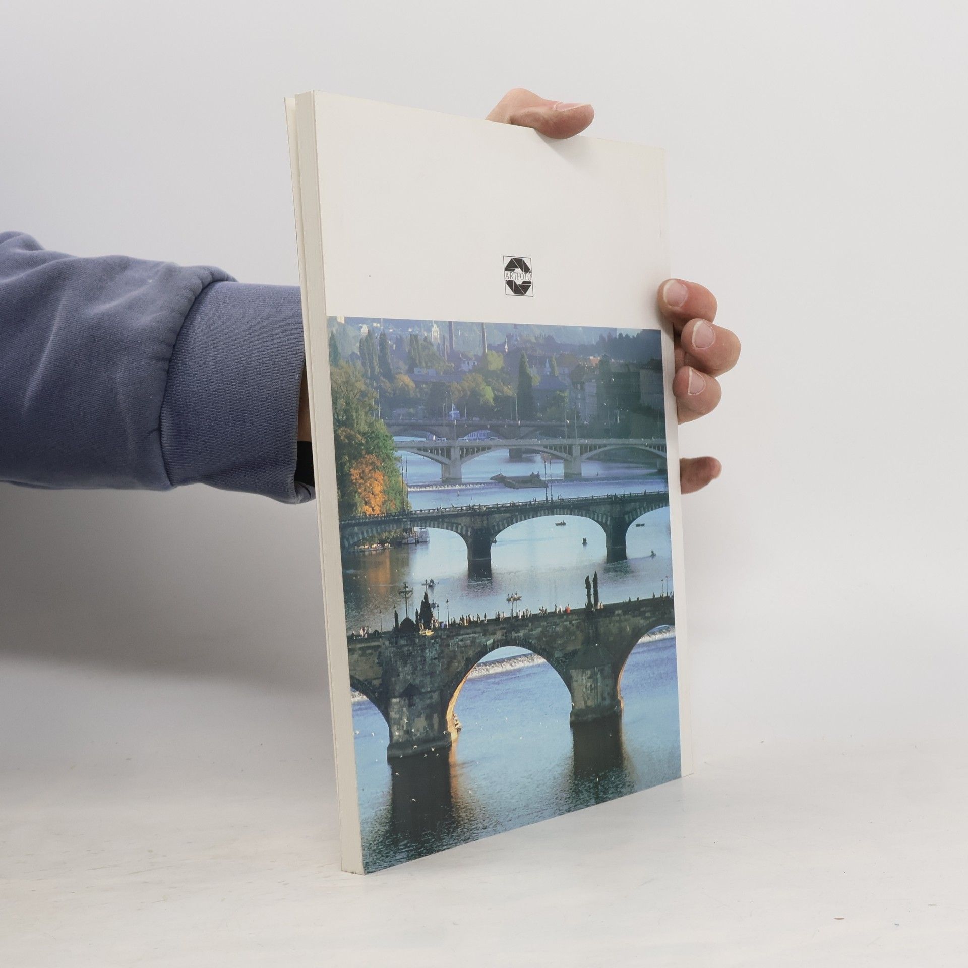 Jiří Šourek Prague. A Guide to the 19th and 20th Centuries
