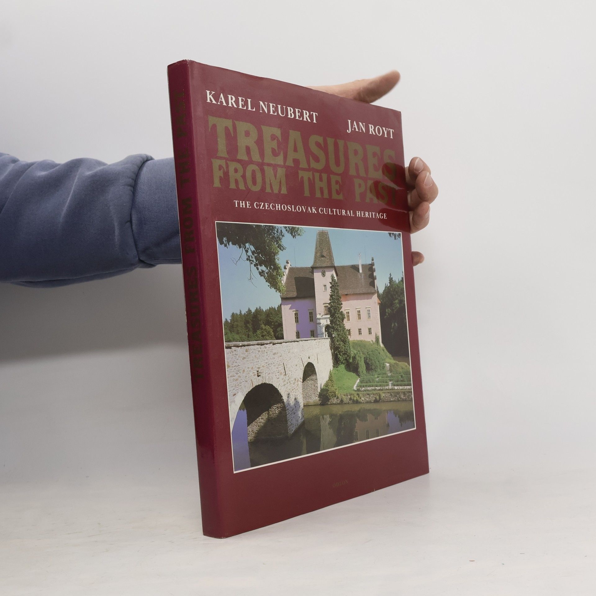 Michael Hecht Treasures from the Past : The Czechoslovak Cultural Heritage