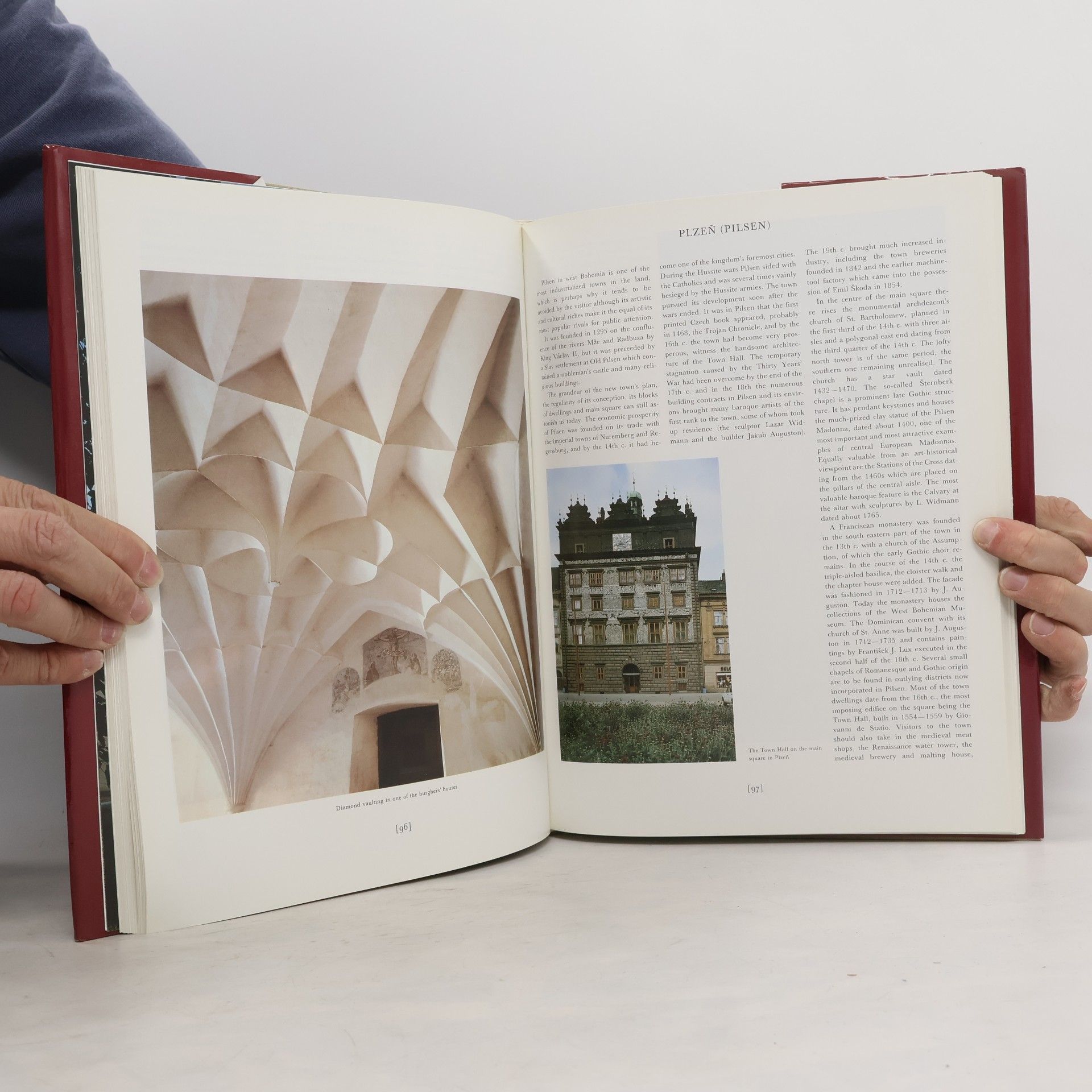 Jan Royt Treasures from the Past : The Czechoslovak Cultural Heritage