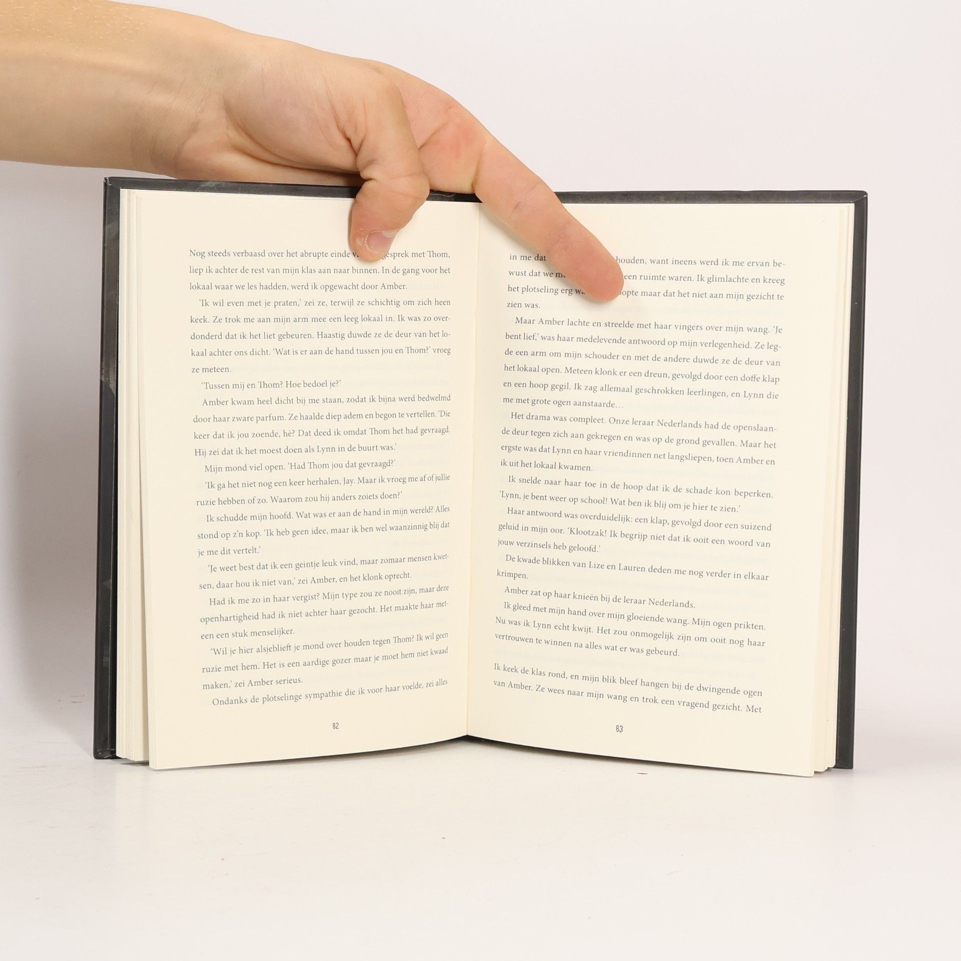 Burgers, Eva Kluitman jeugdthrillers: Flashback