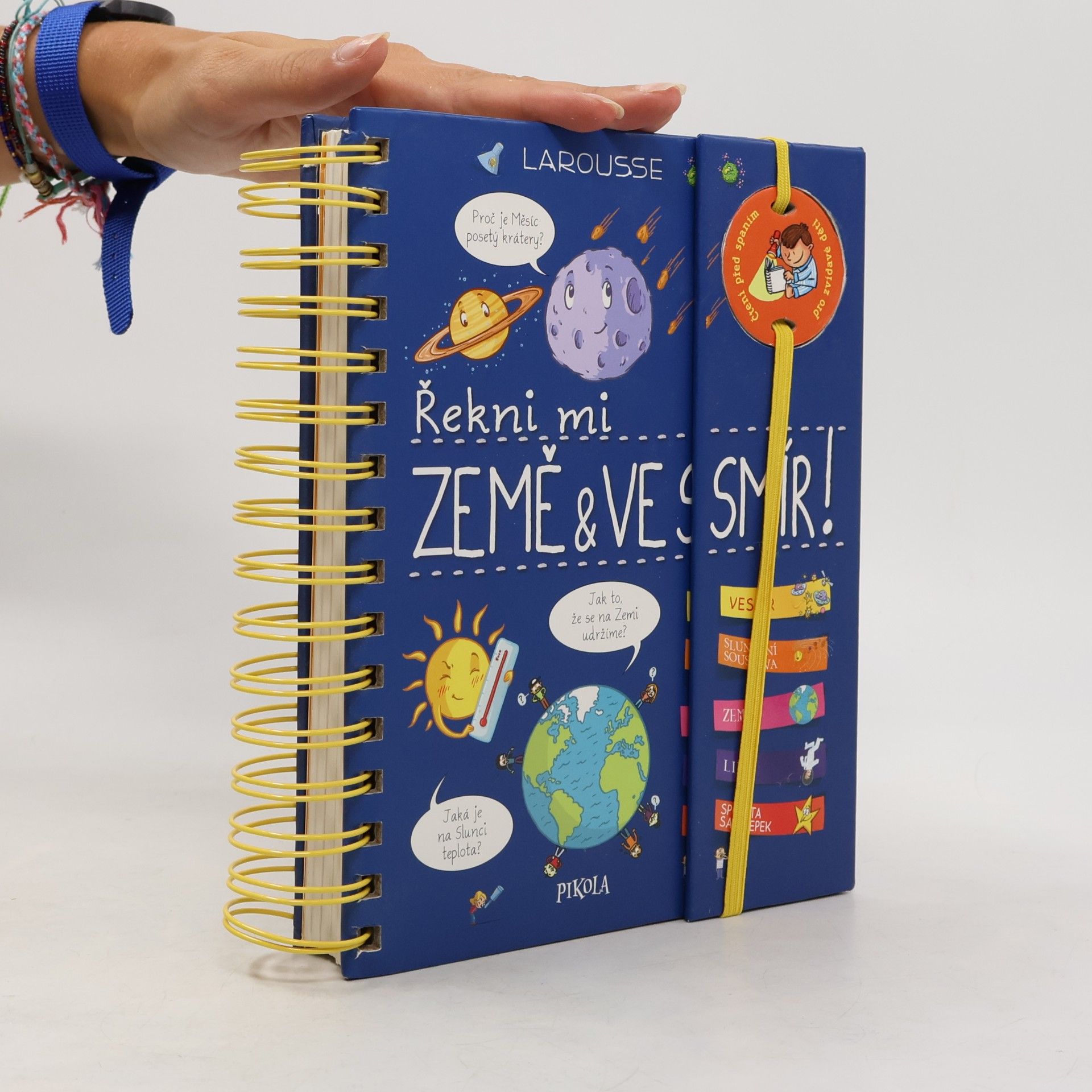 Autorenkollektiv Řekni mi: Země & Vesmír!
