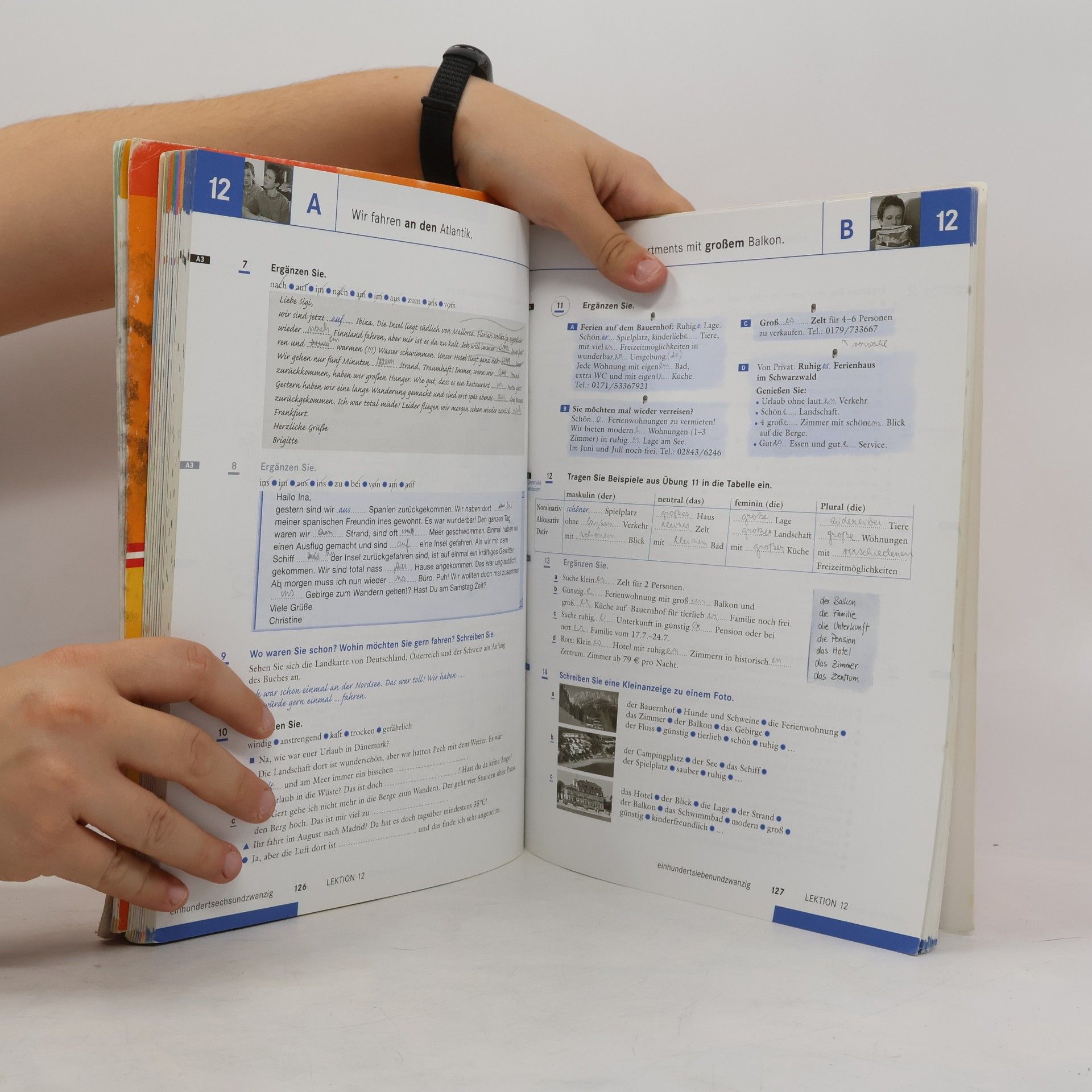 Various authors Schritte international Neu 4 : Niveau A2. Kursbuch + Arbeitsbuch. Glossar XXL.