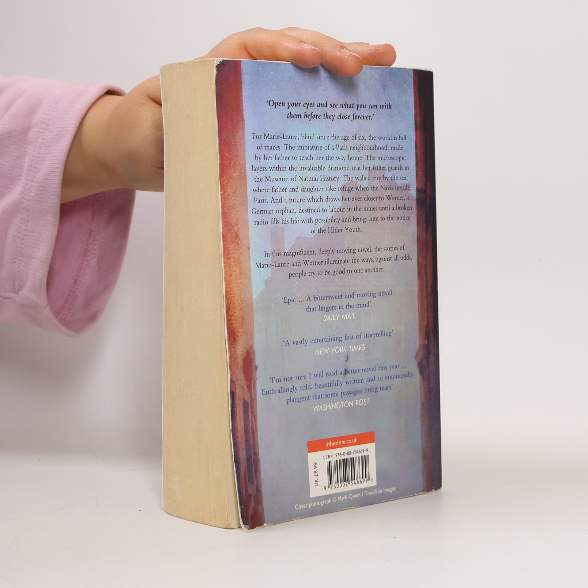Anthony Doerr All the light we cannot see