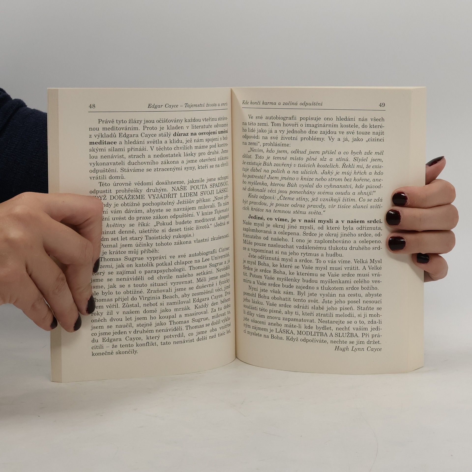 Edgar Cayce Tajemství života a smrti: člověk a jeho svět