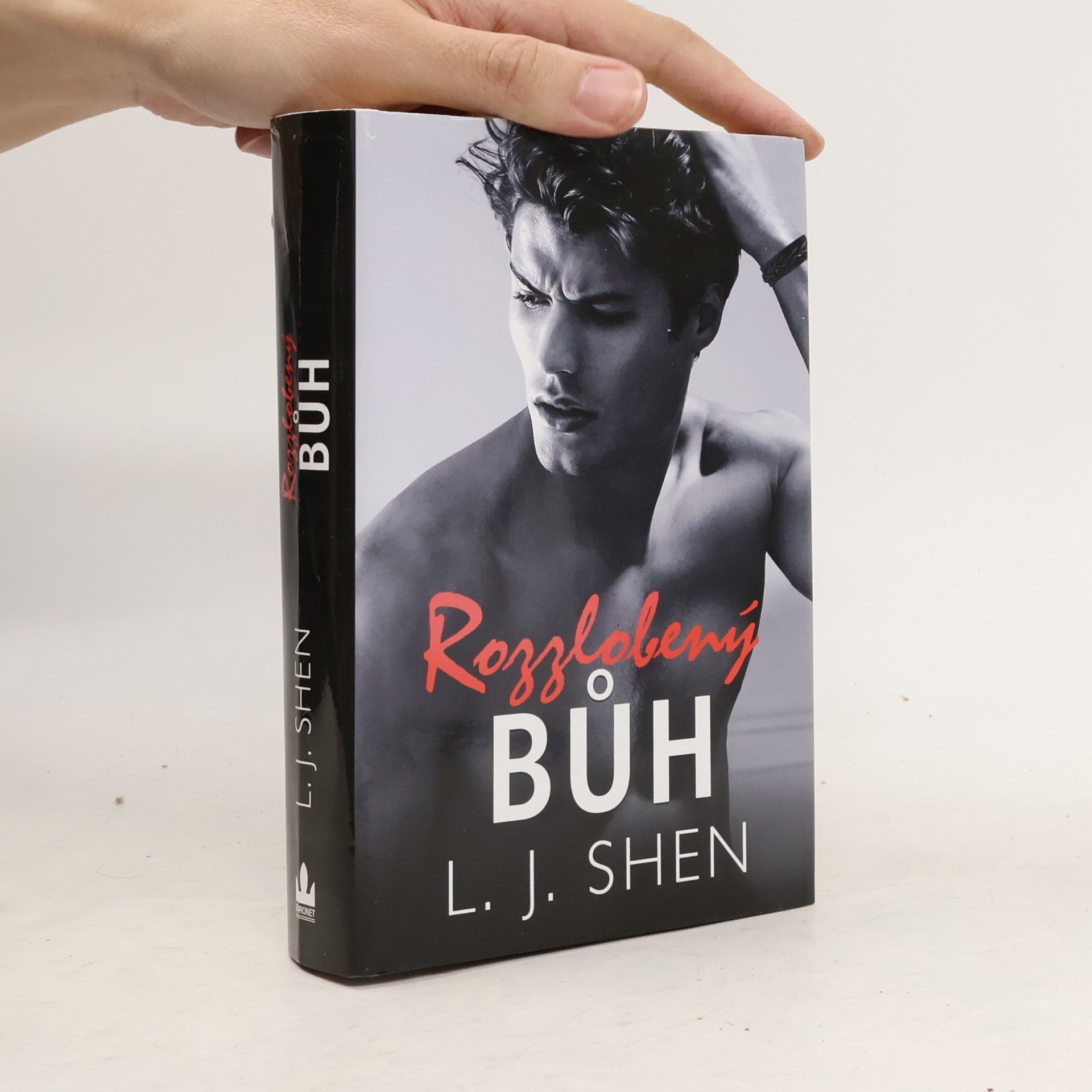 L. J. Shen Rozzlobený Bůh