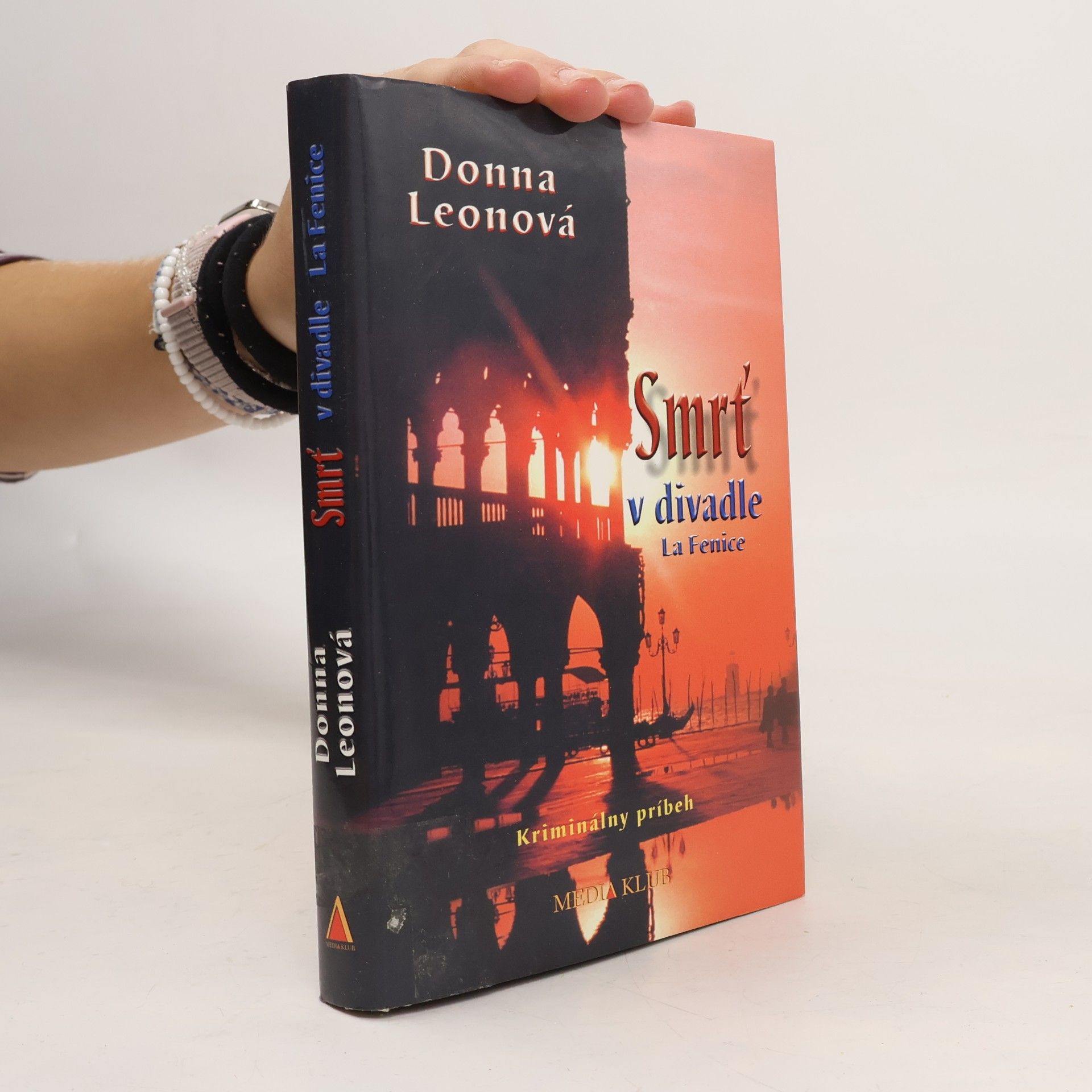 Donna Leon Smrť v divadle La Fenice