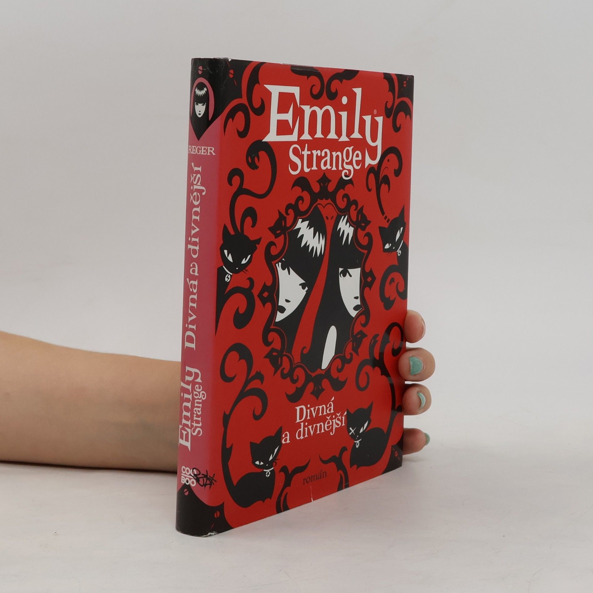 Robert Reger Emily Strange. Divná a divnější