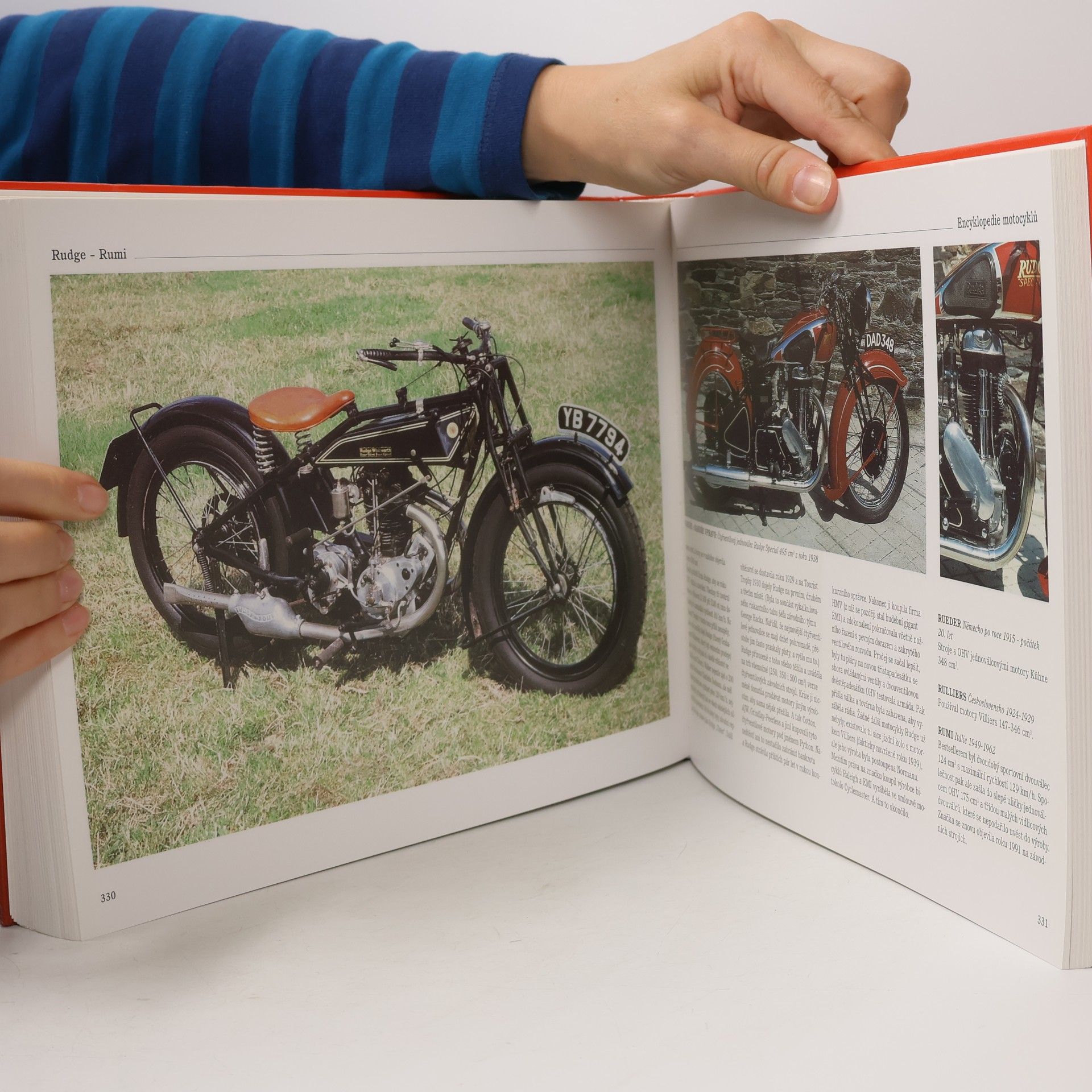 Peter Henshaw Encyklopedie motocyklů