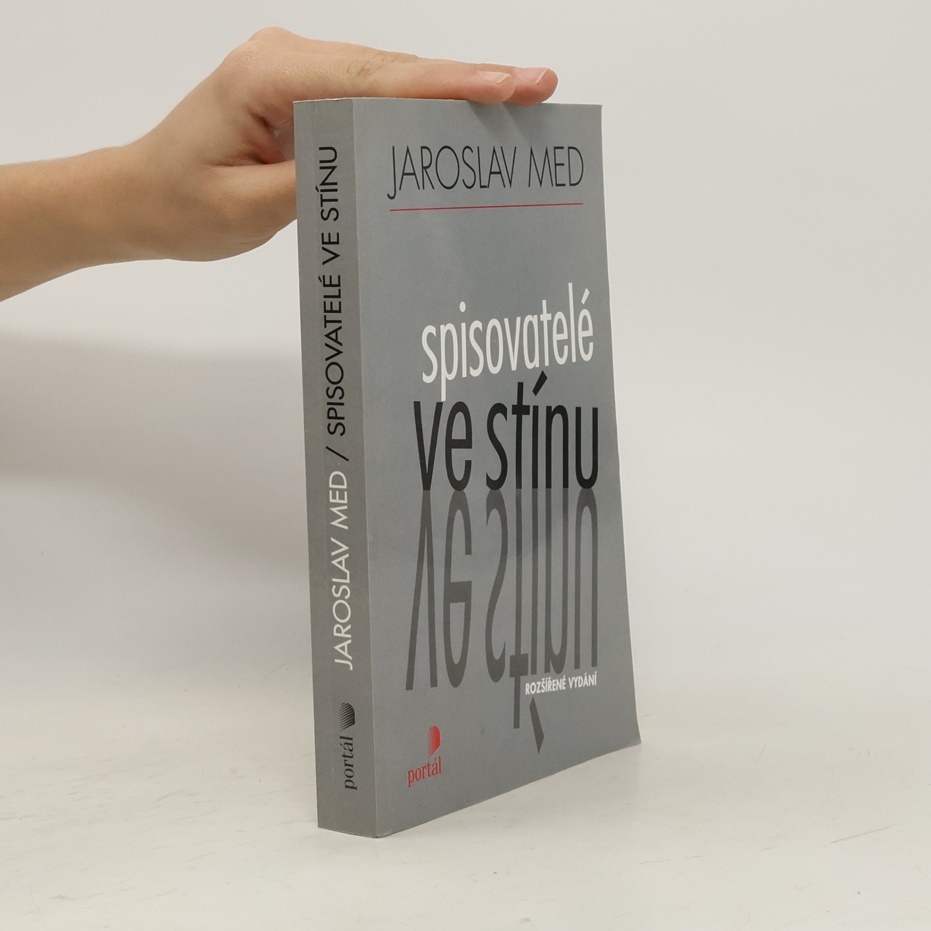 Spisovatelé ve stínu