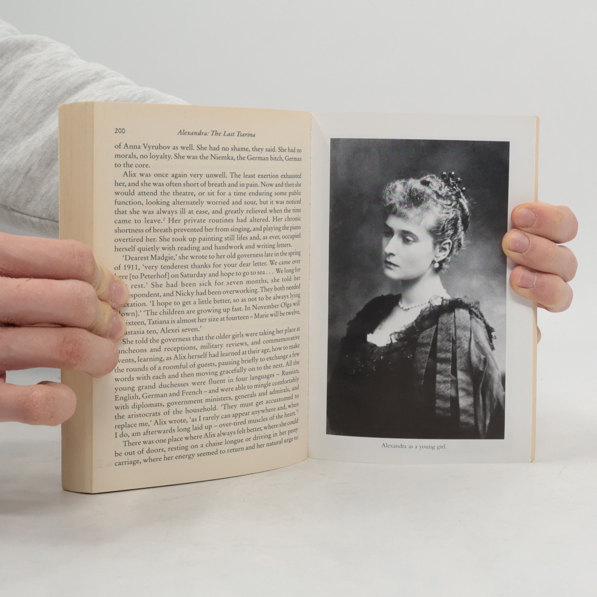 Carolly Erickson Alexandra: The Last Tsarina