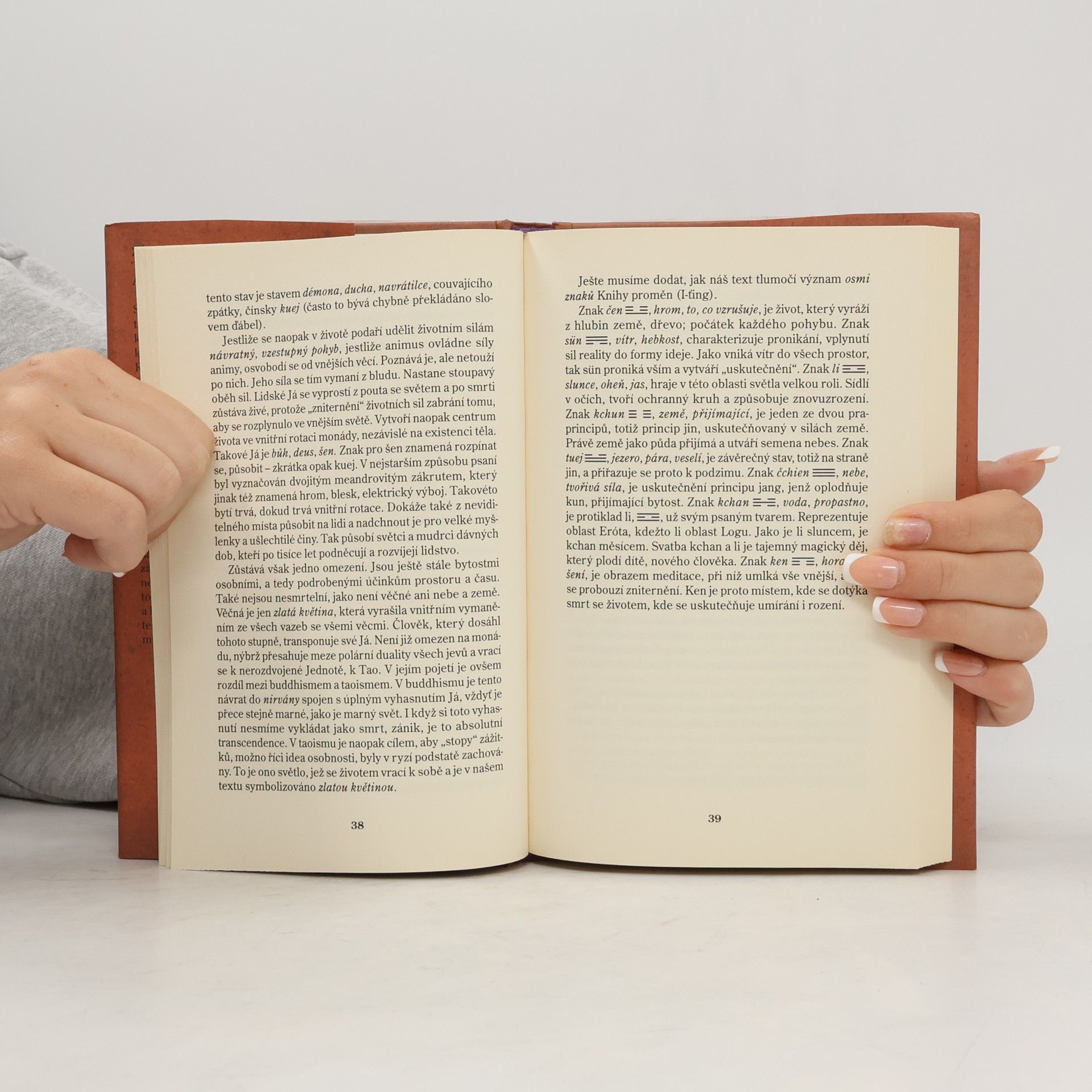 Carl Gustav Jung Tajemství zlatého květu : čínská kniha života