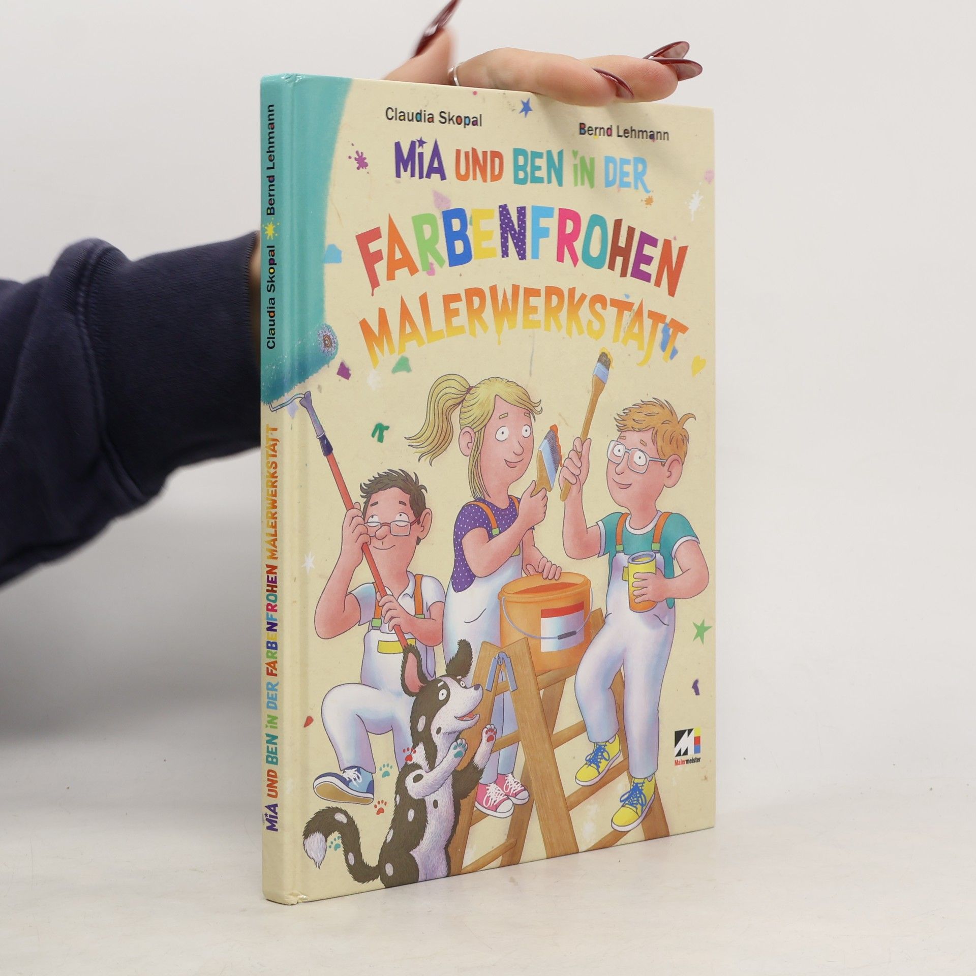 Mia und Ben in der farbenfrohen Malerwerkstatt
