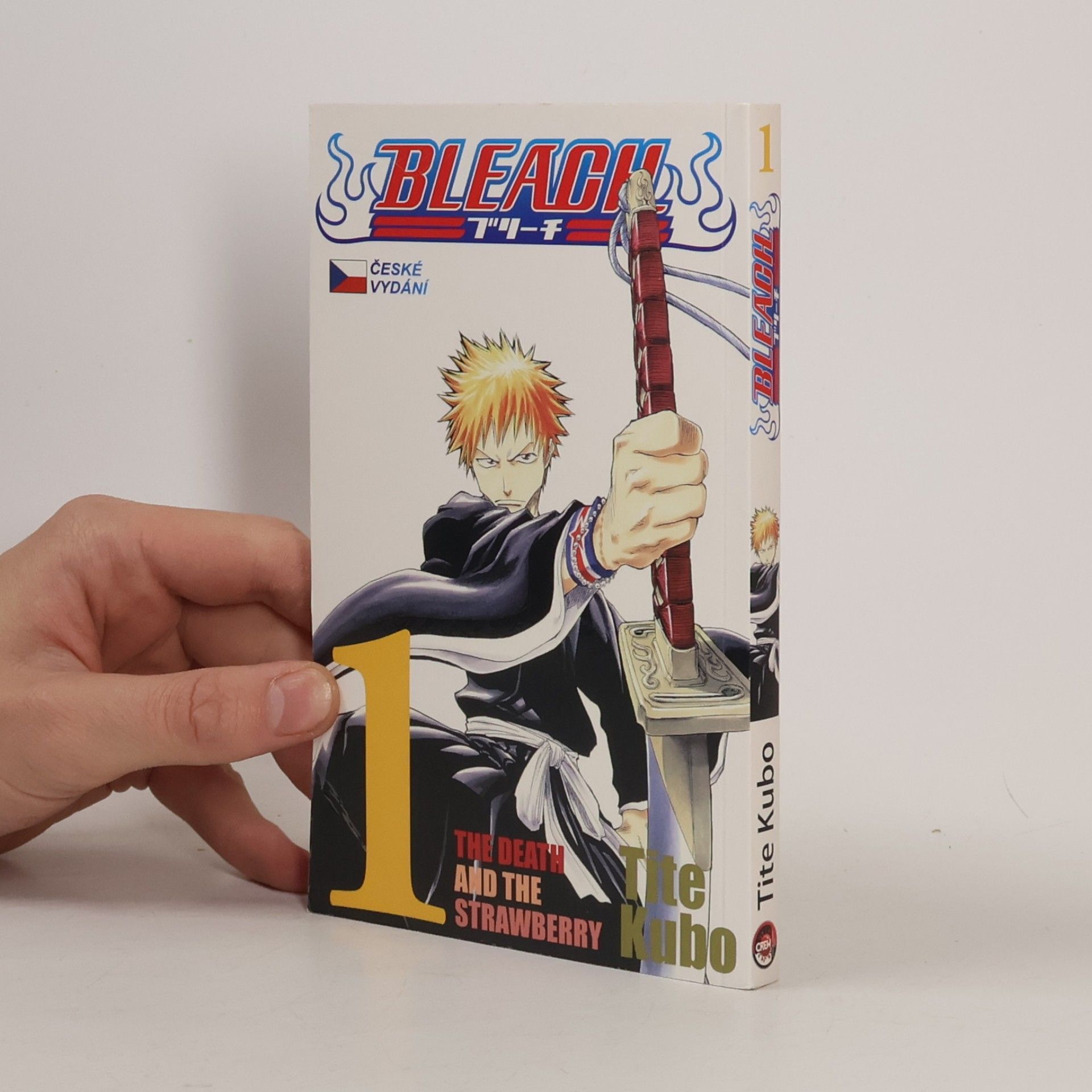 Tite Kubo Bleach. 1, The Death and the Strawberry