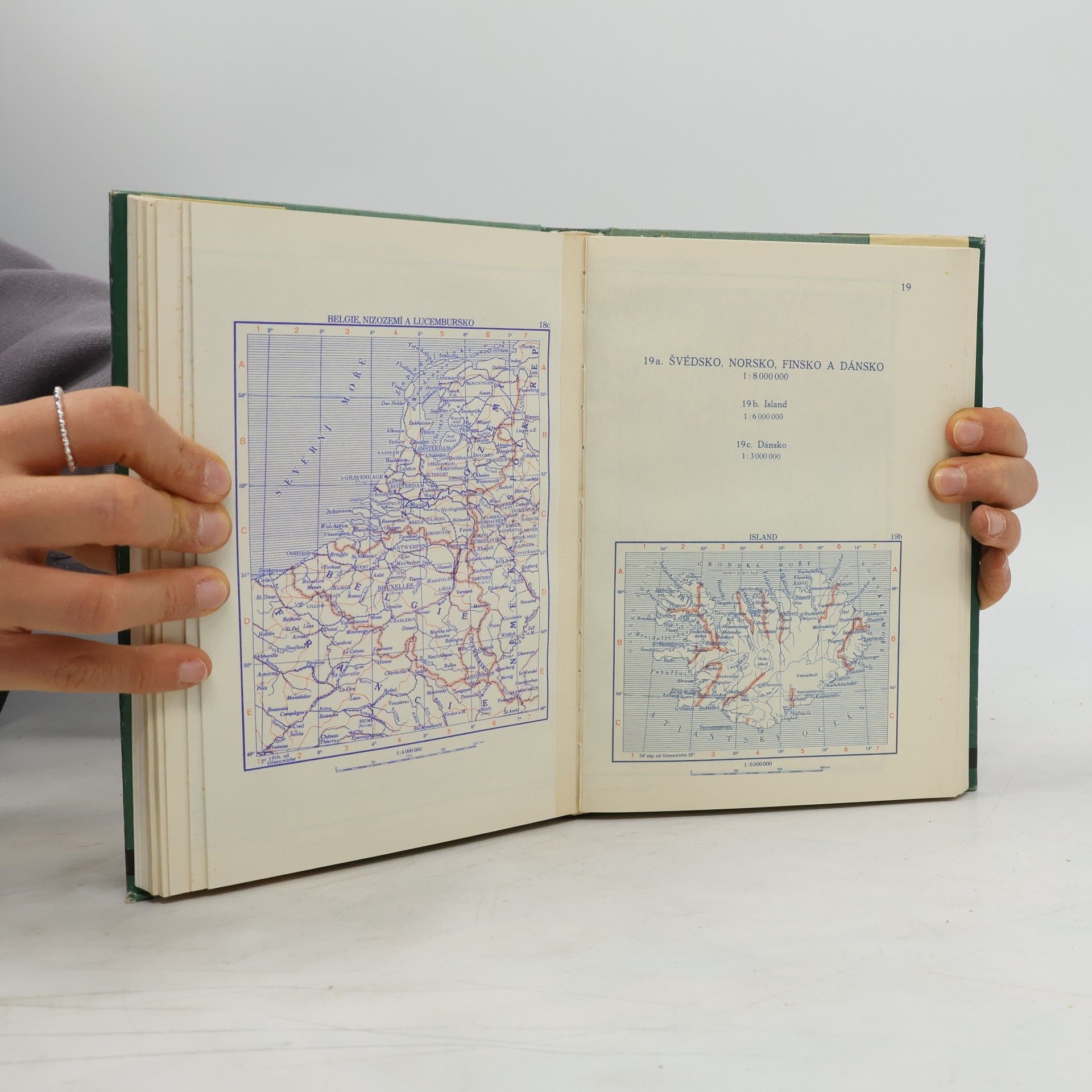 Kolektiv autorů Malý atlas světa. Příruční vydání