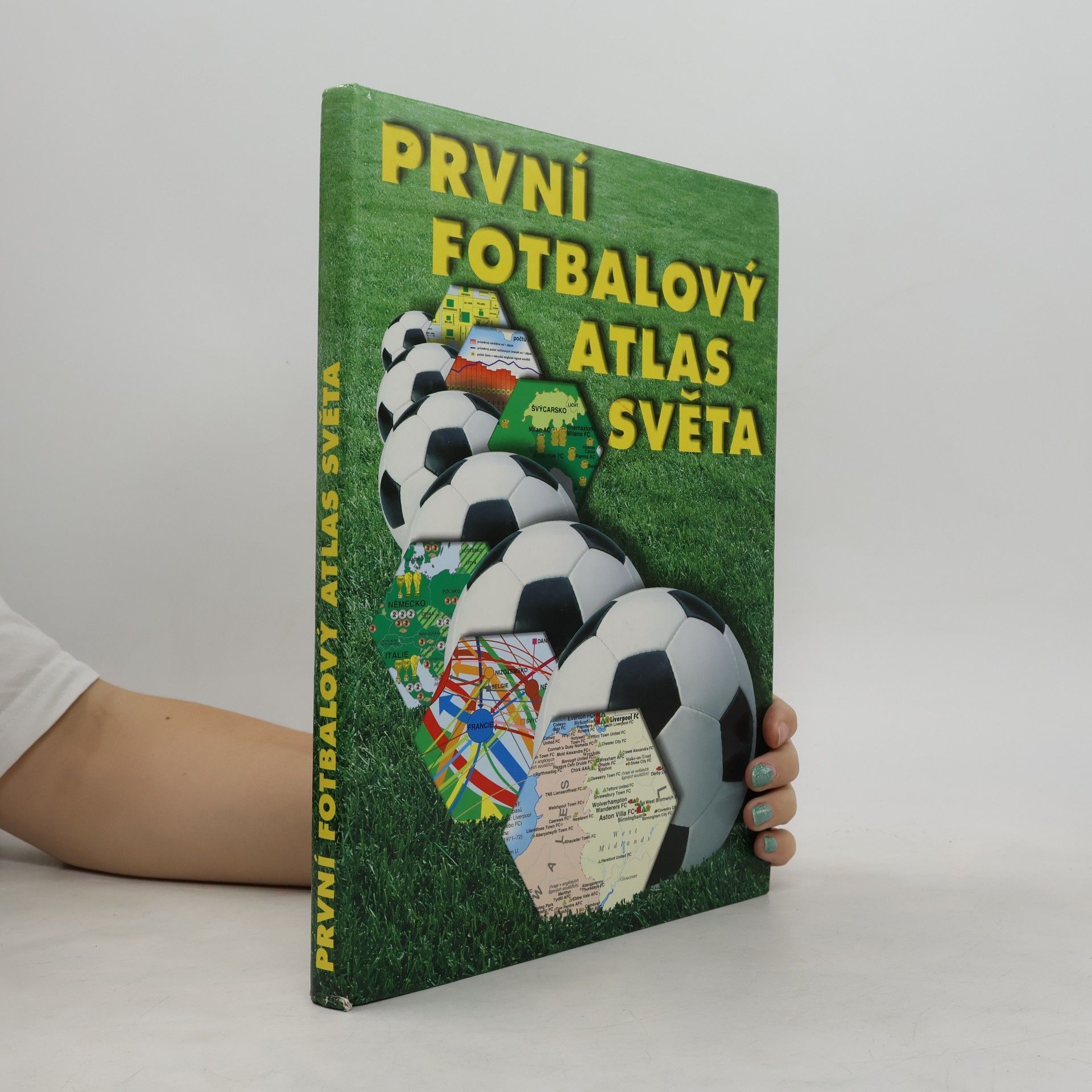 Autores varios První fotbalový atlas světa