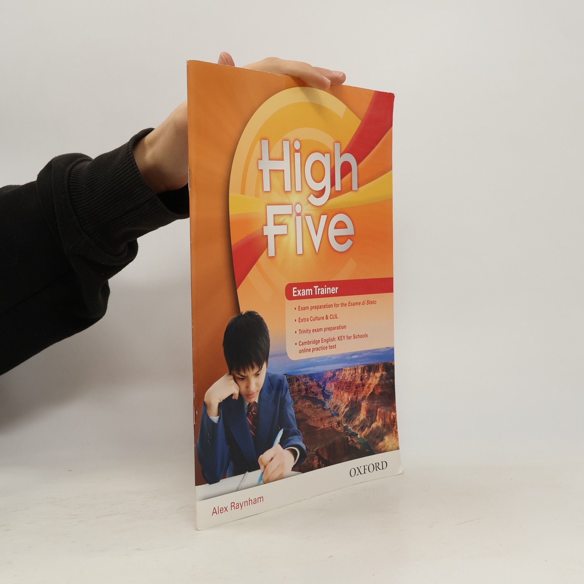 Alex Raynham High Five