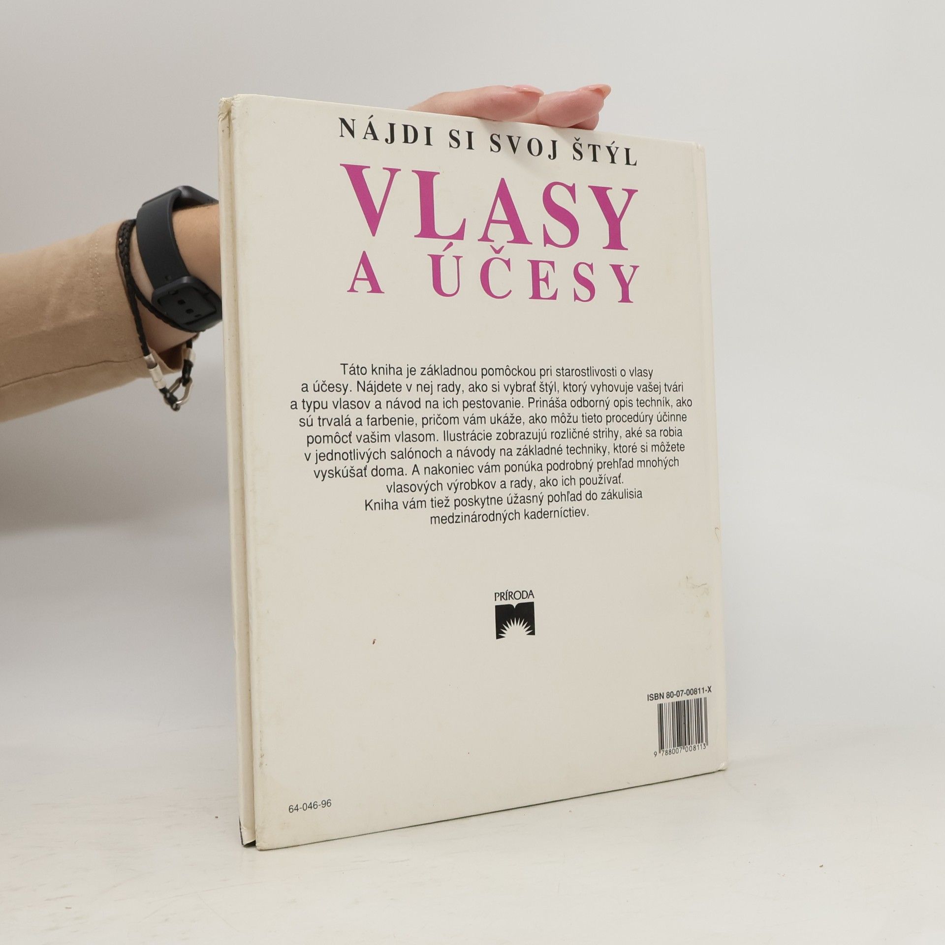 Paula Wood Vlasy a účesy