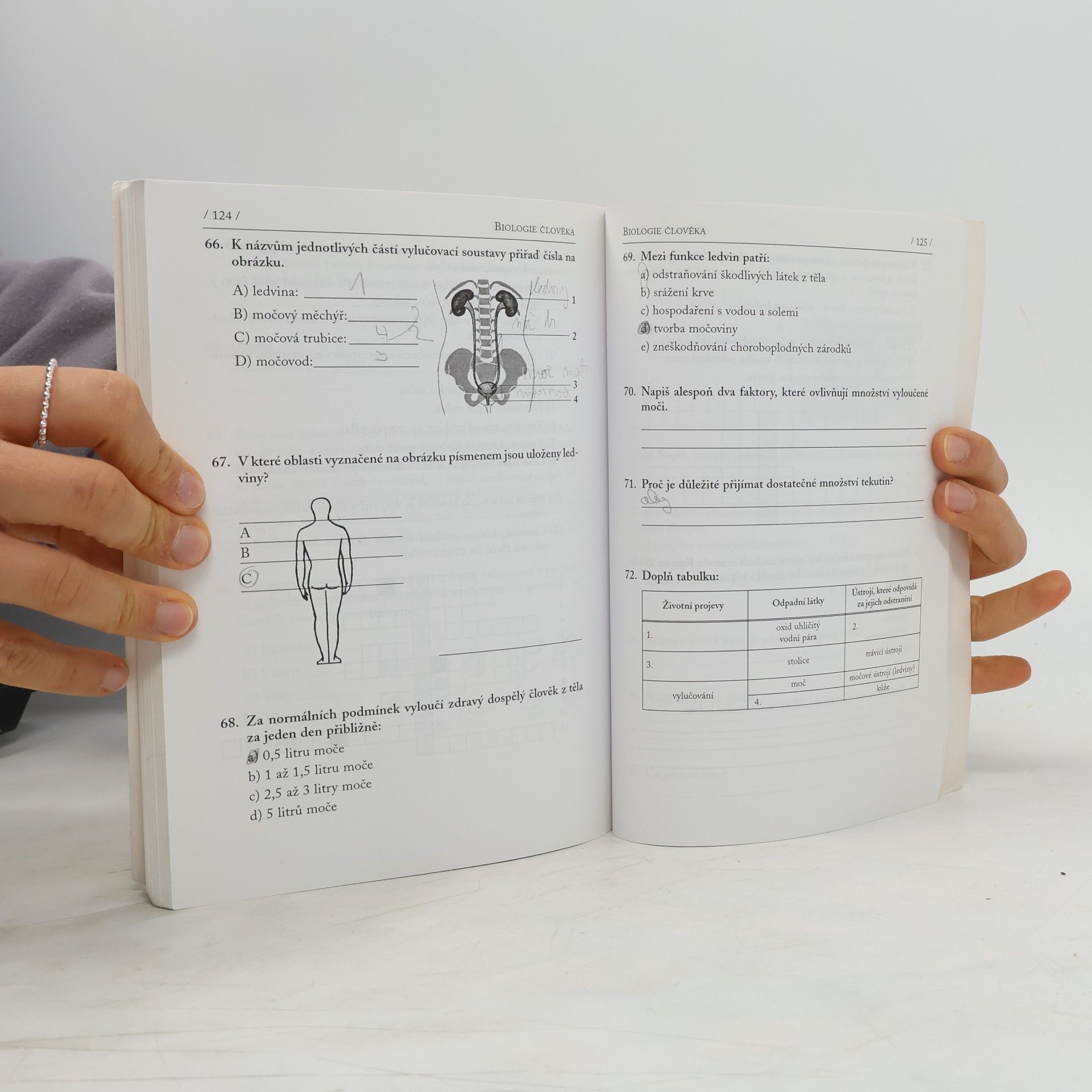 Věra Čížková Učební úlohy z biologie. Pro základní školy a nižší ročníky víceletých gymnázií
