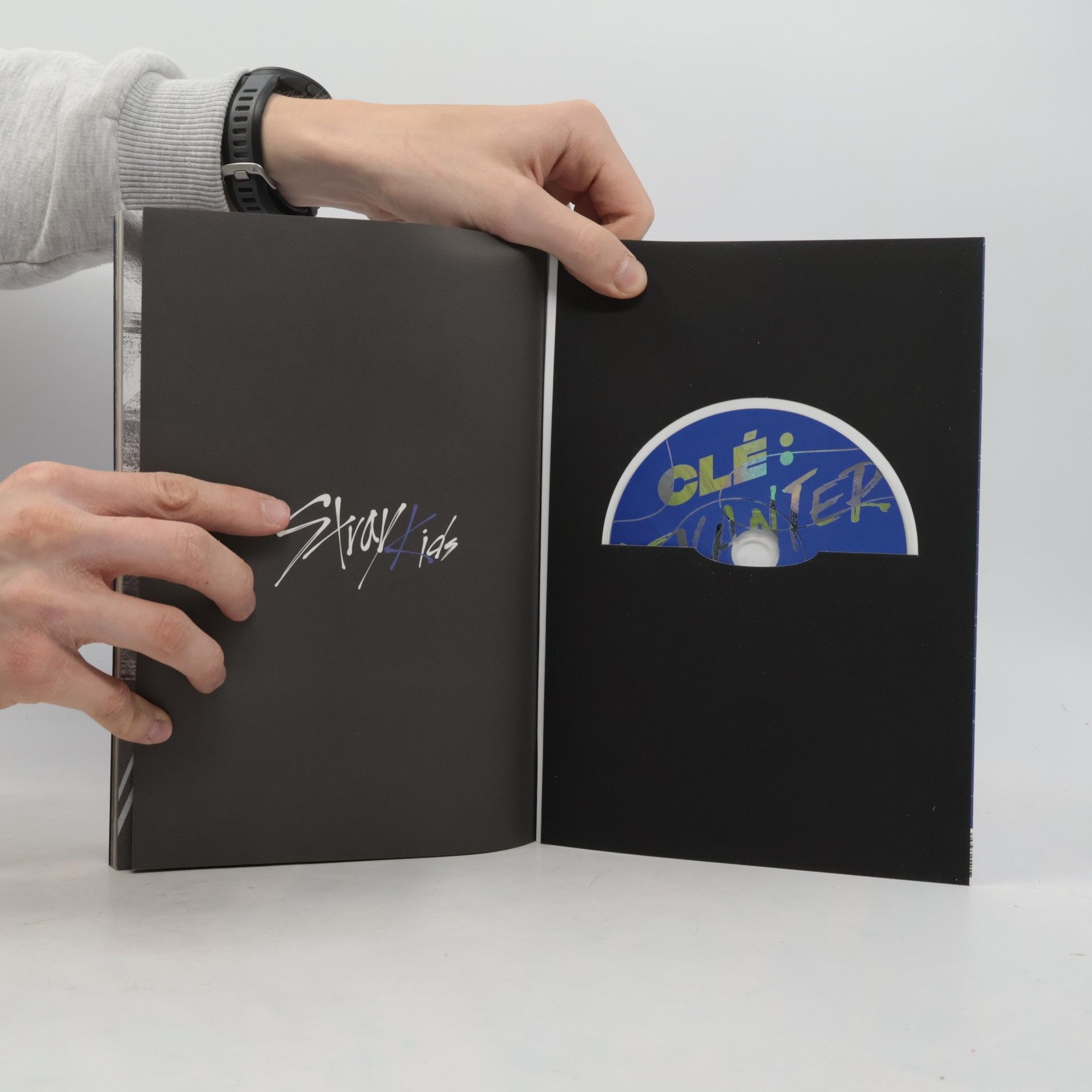 Autorenkollektiv Stray Kids Clé: Levanter Photobook
