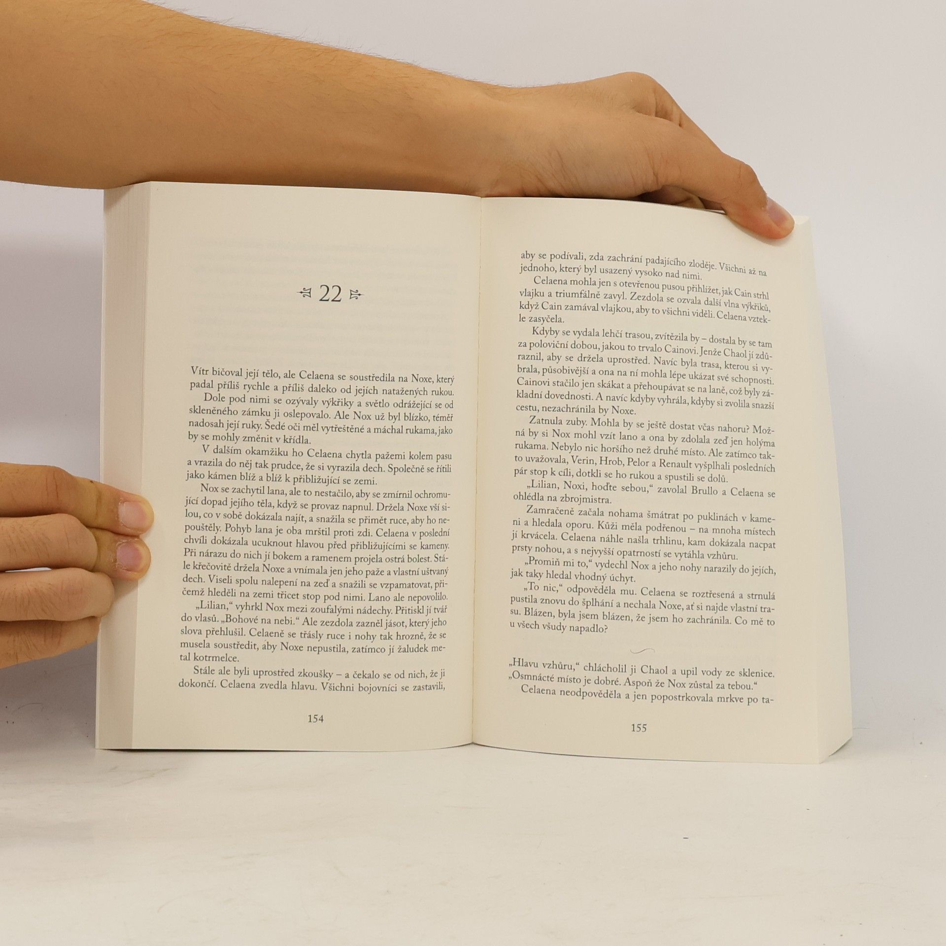 Sarah J. Maas Skleněný trůn 1-7 (box)