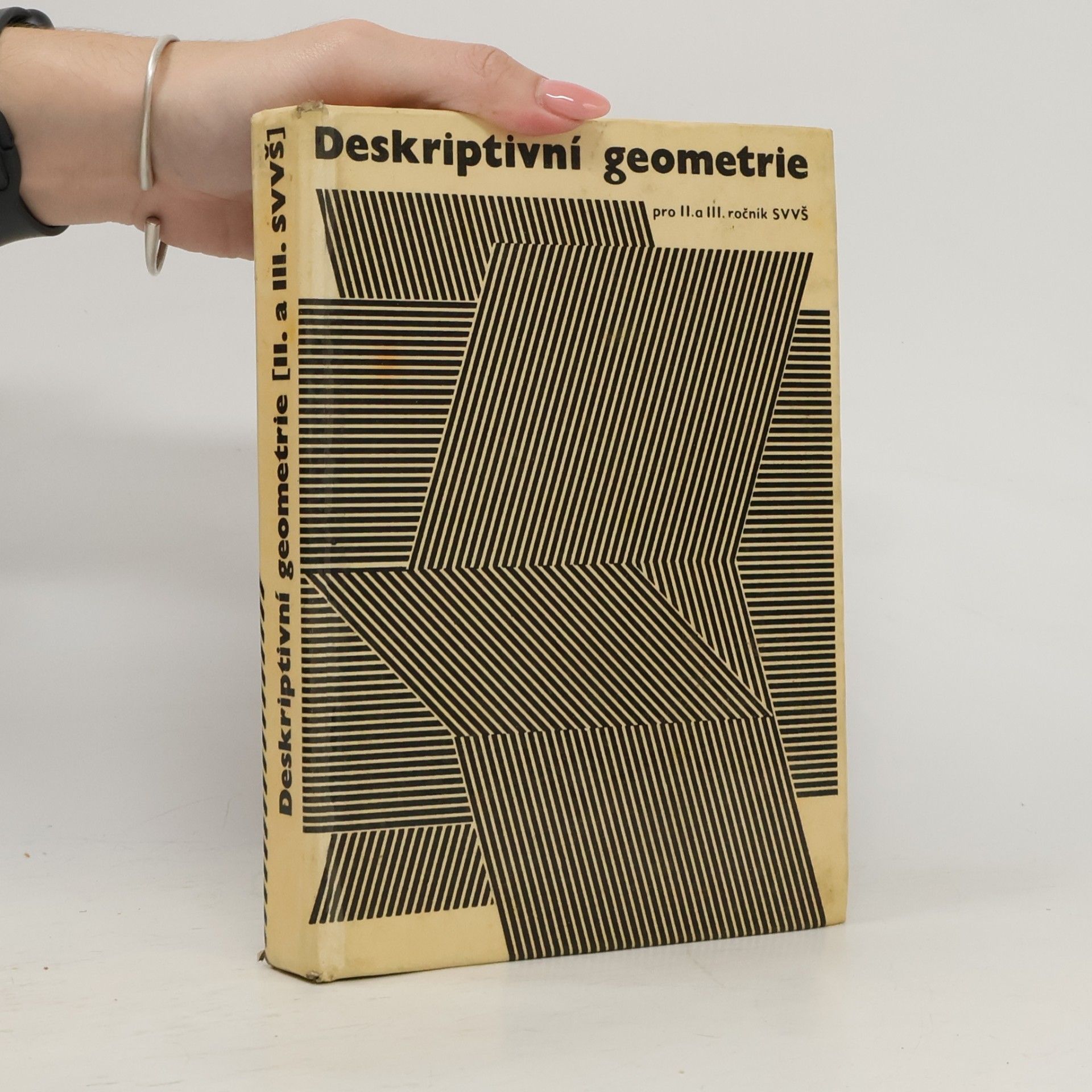 Alois Urban Deskriptivní geometrie pro II. a III. ročník SVVŠ